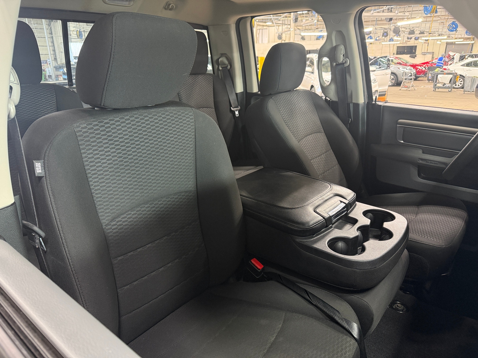 Thumbnail: 2019 RAM 1500 Classic - 2