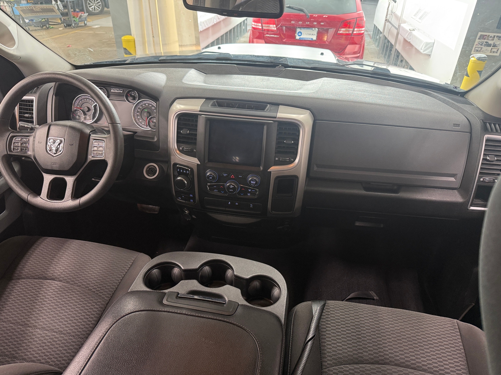 Thumbnail: 2019 RAM 1500 Classic - 3