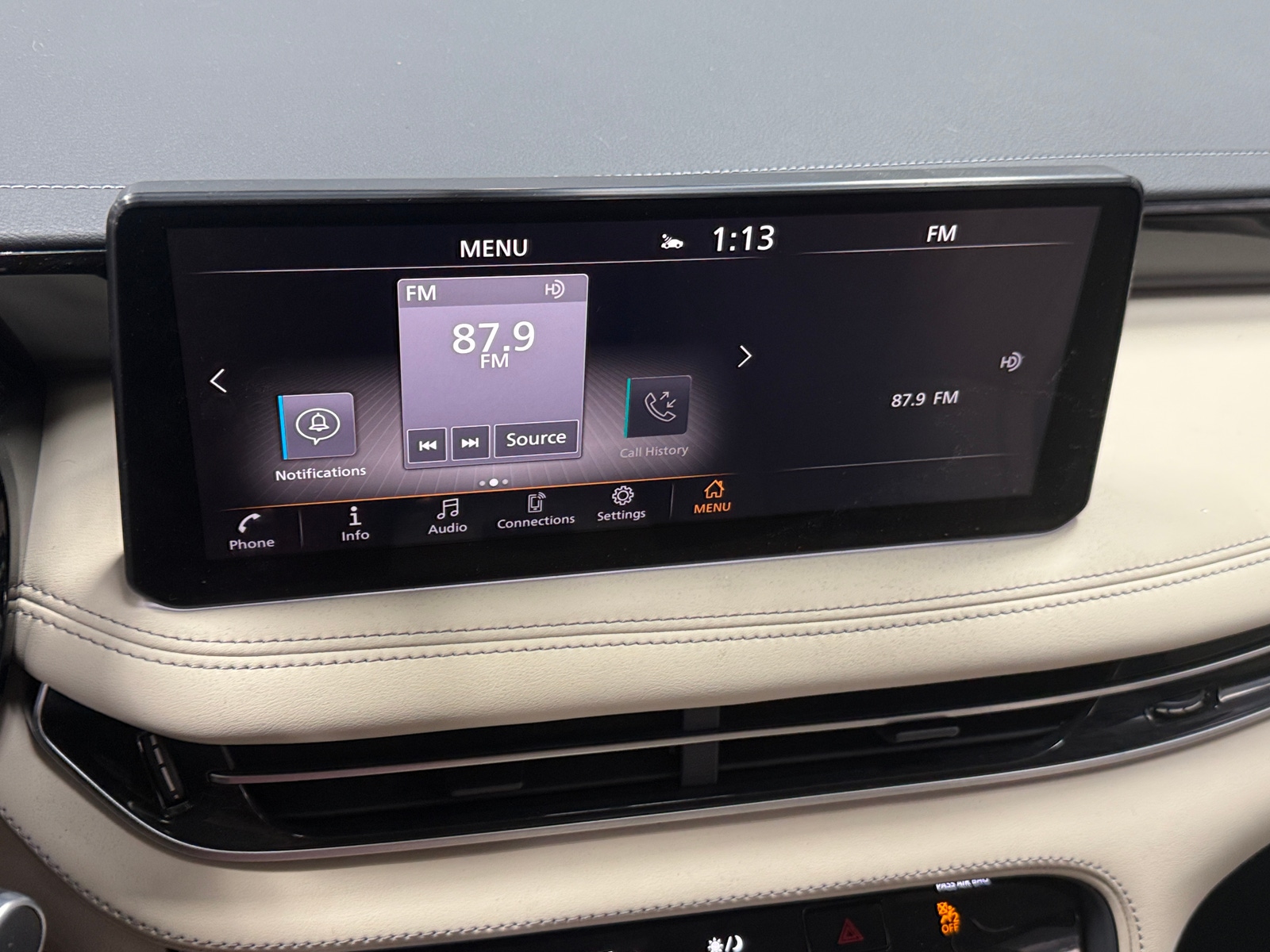 Thumbnail: 2023 INFINITI QX60 - 3