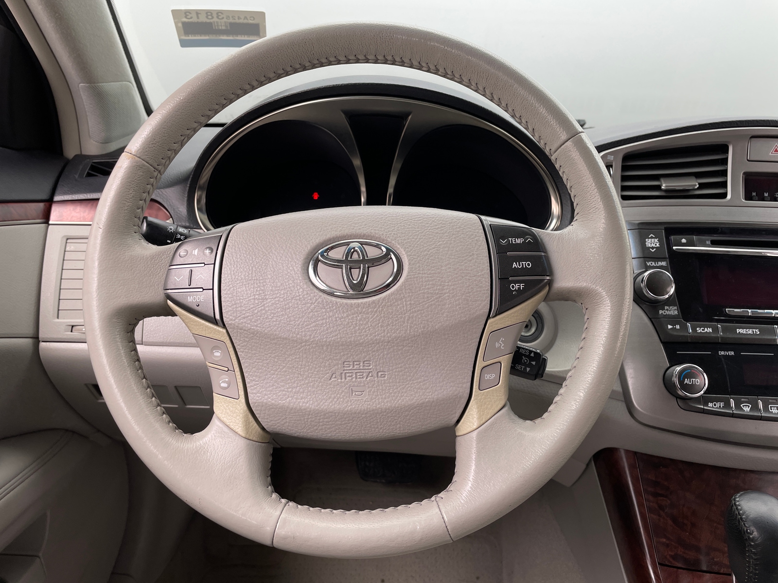 Thumbnail: 2012 Toyota Avalon - 5