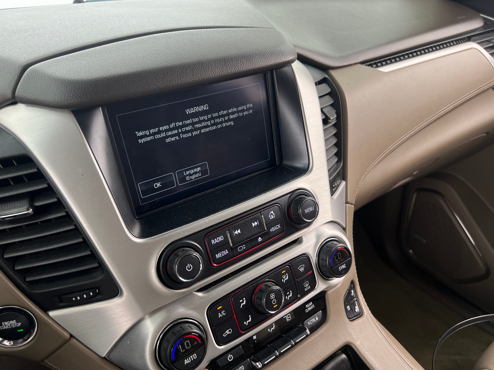 Thumbnail: 2016 GMC Yukon - 3