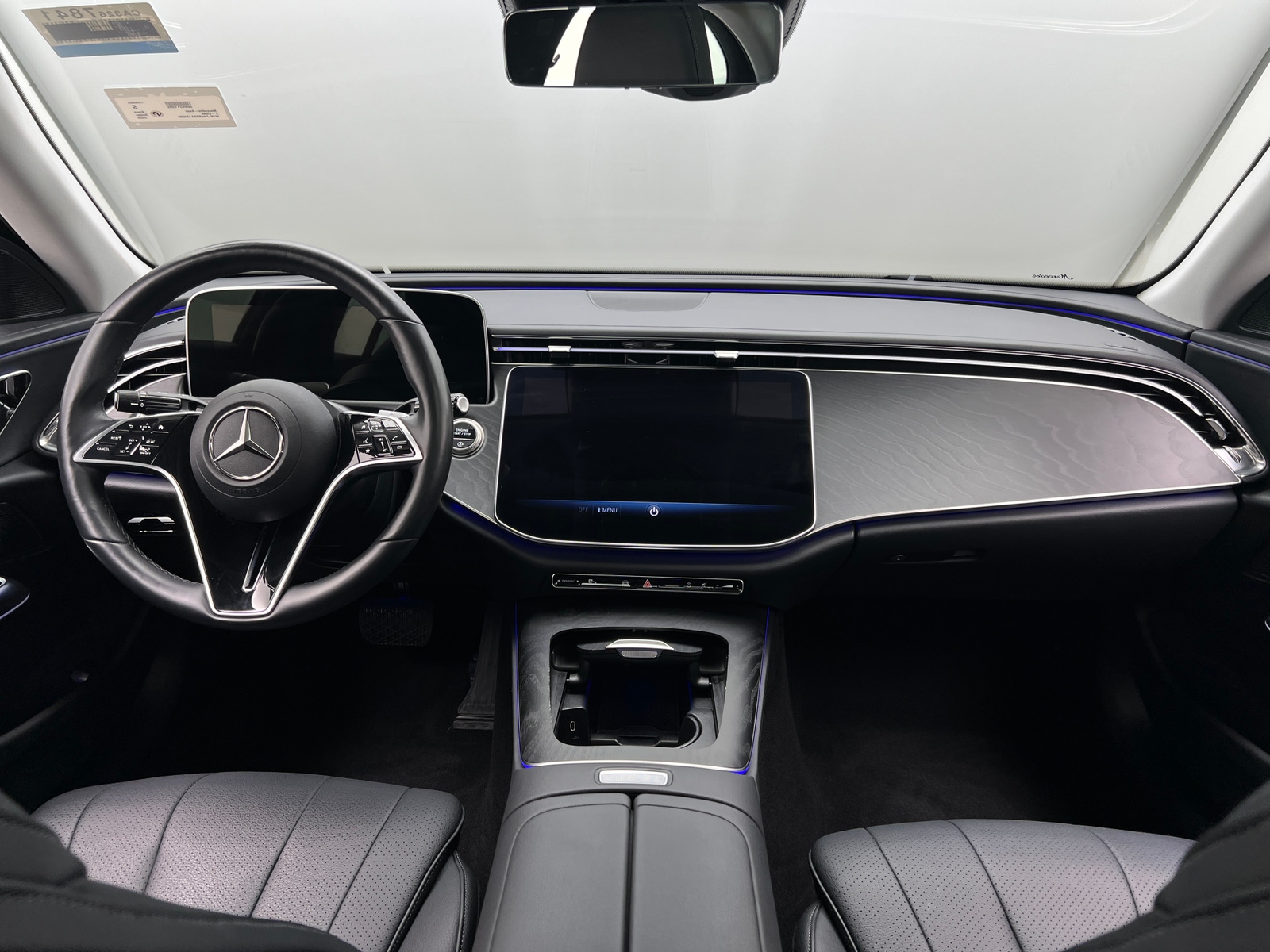 Thumbnail: 2025 Mercedes-Benz E-Class - 2