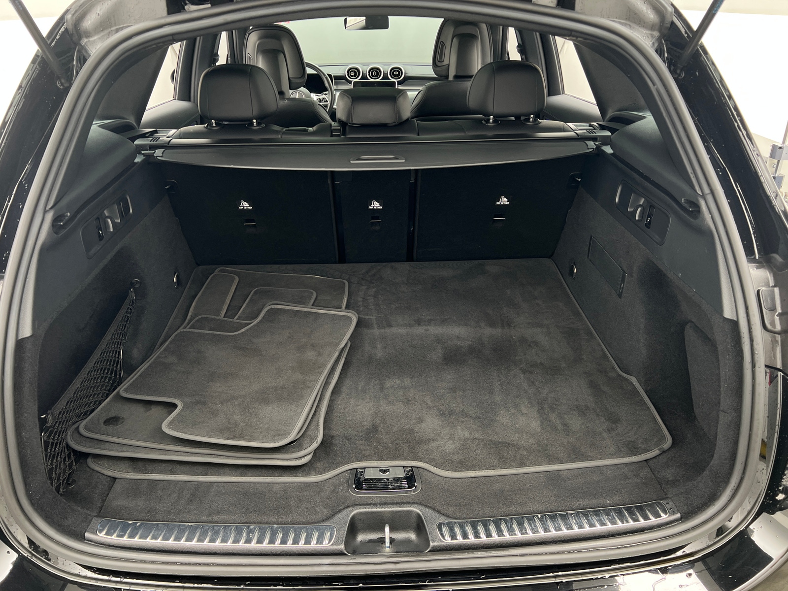 Thumbnail: 2024 Mercedes-Benz GLC - 6