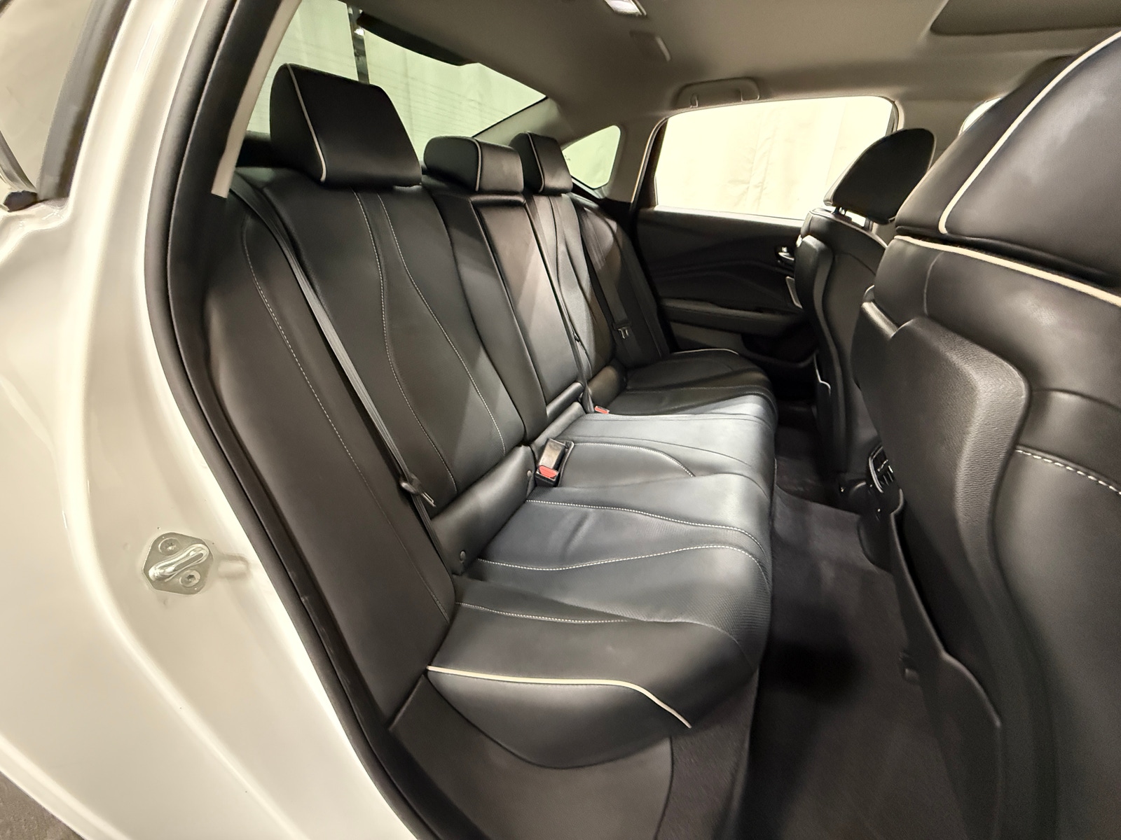 Thumbnail: 2022 Acura TLX - 5