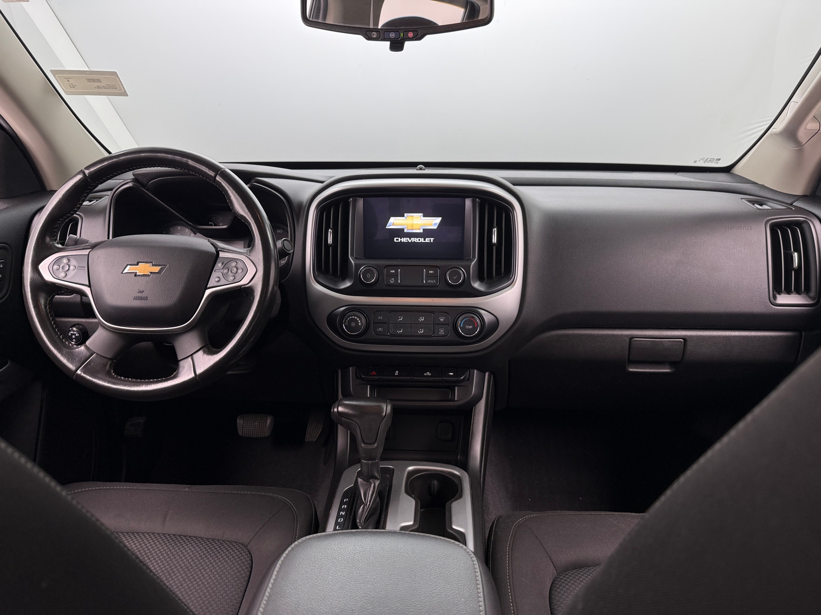 Thumbnail: 2019 Chevrolet Colorado - 3