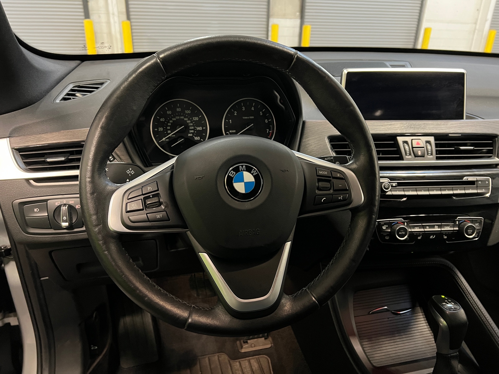 Thumbnail: 2017 BMW X1 - 4