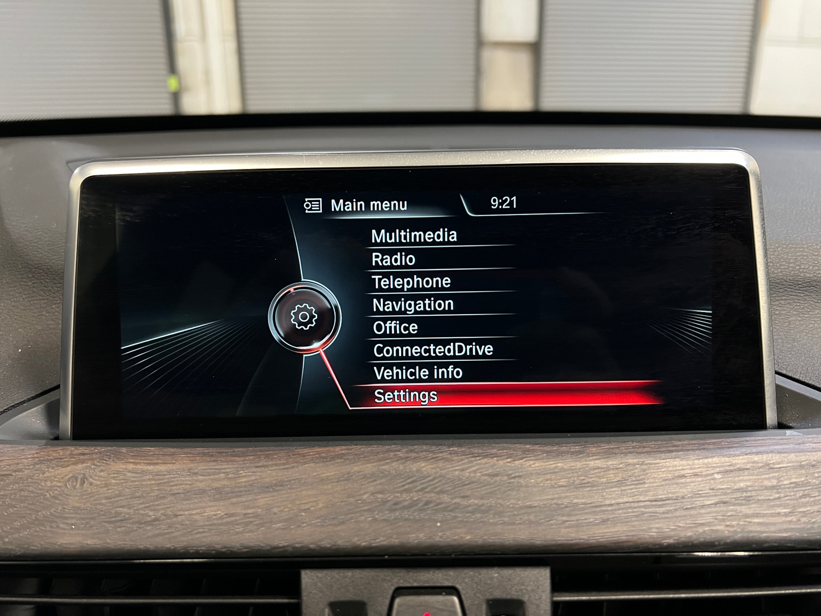 Thumbnail: 2017 BMW X1 - 3