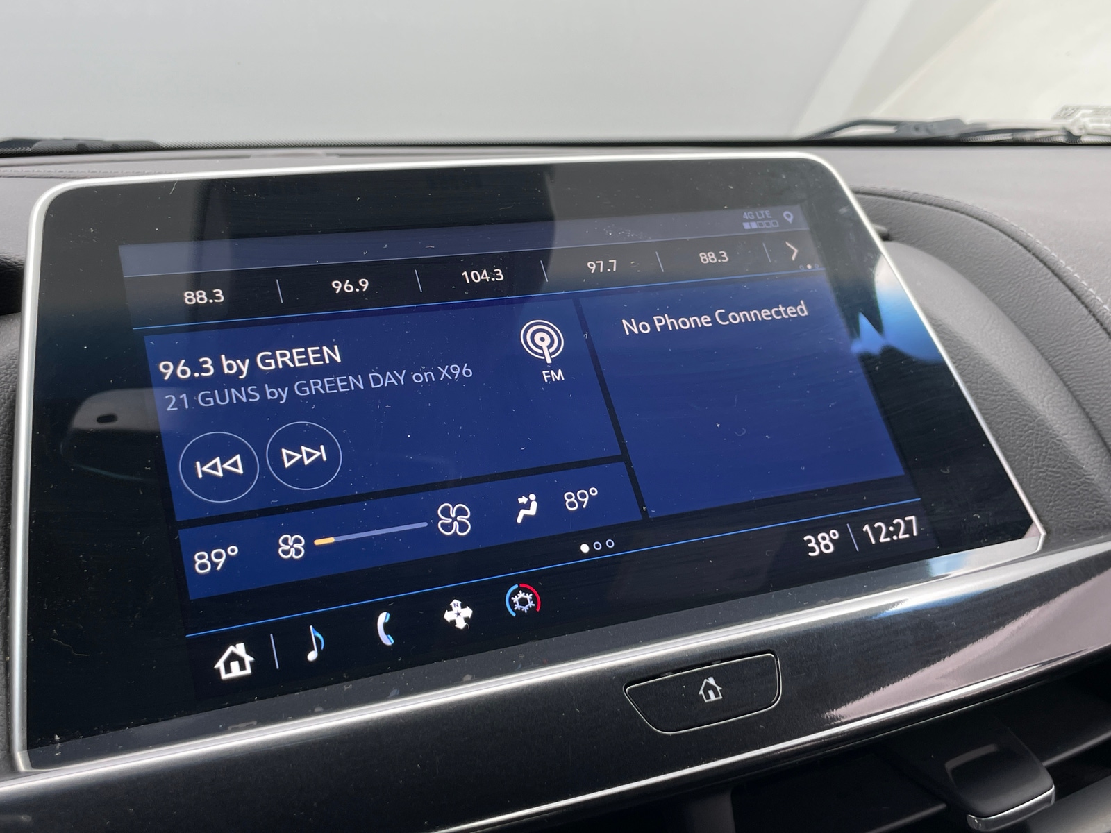 Thumbnail: 2023 Cadillac CT5 - 3
