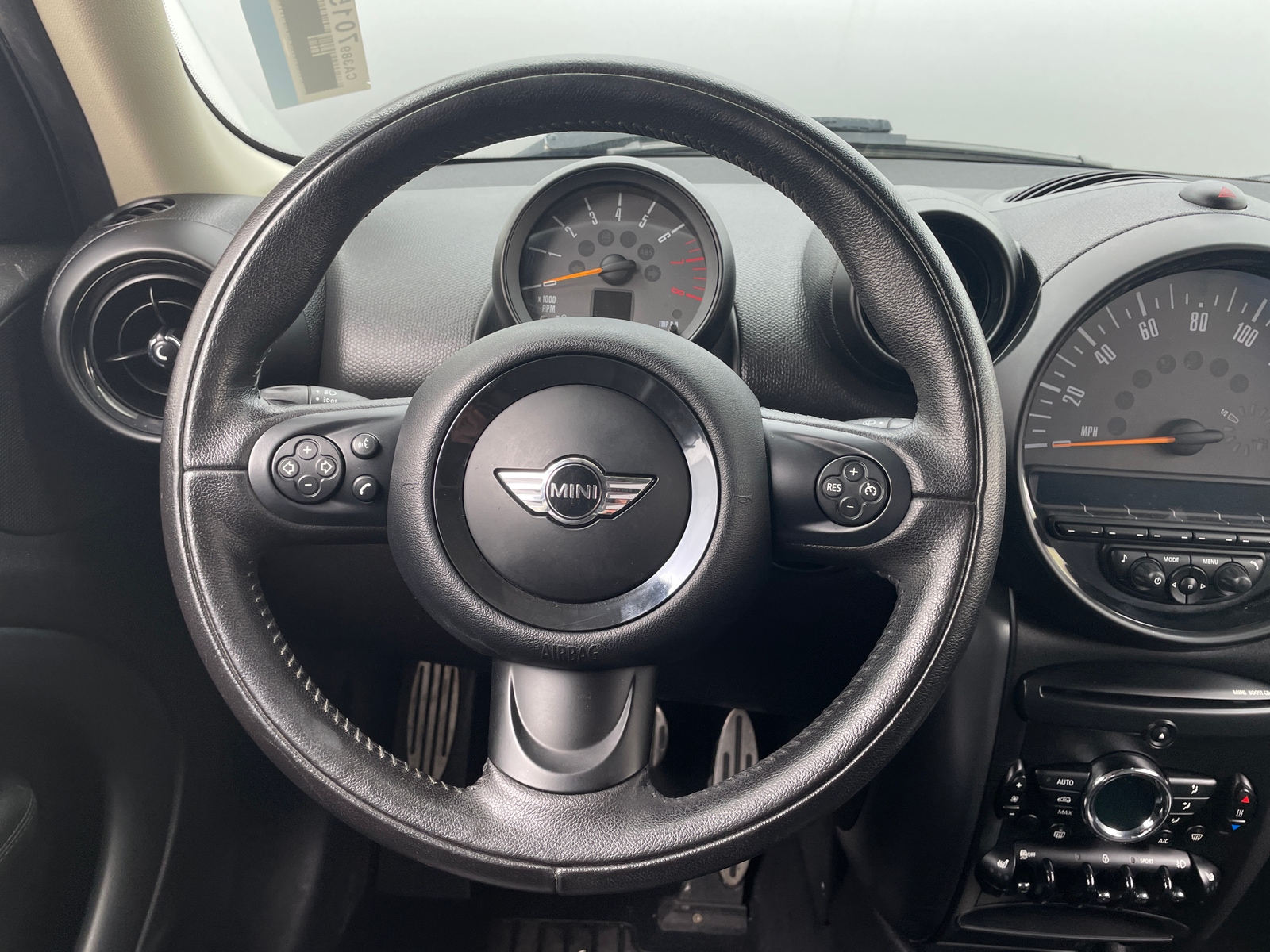Thumbnail: 2016 MINI Cooper Countryman - 4