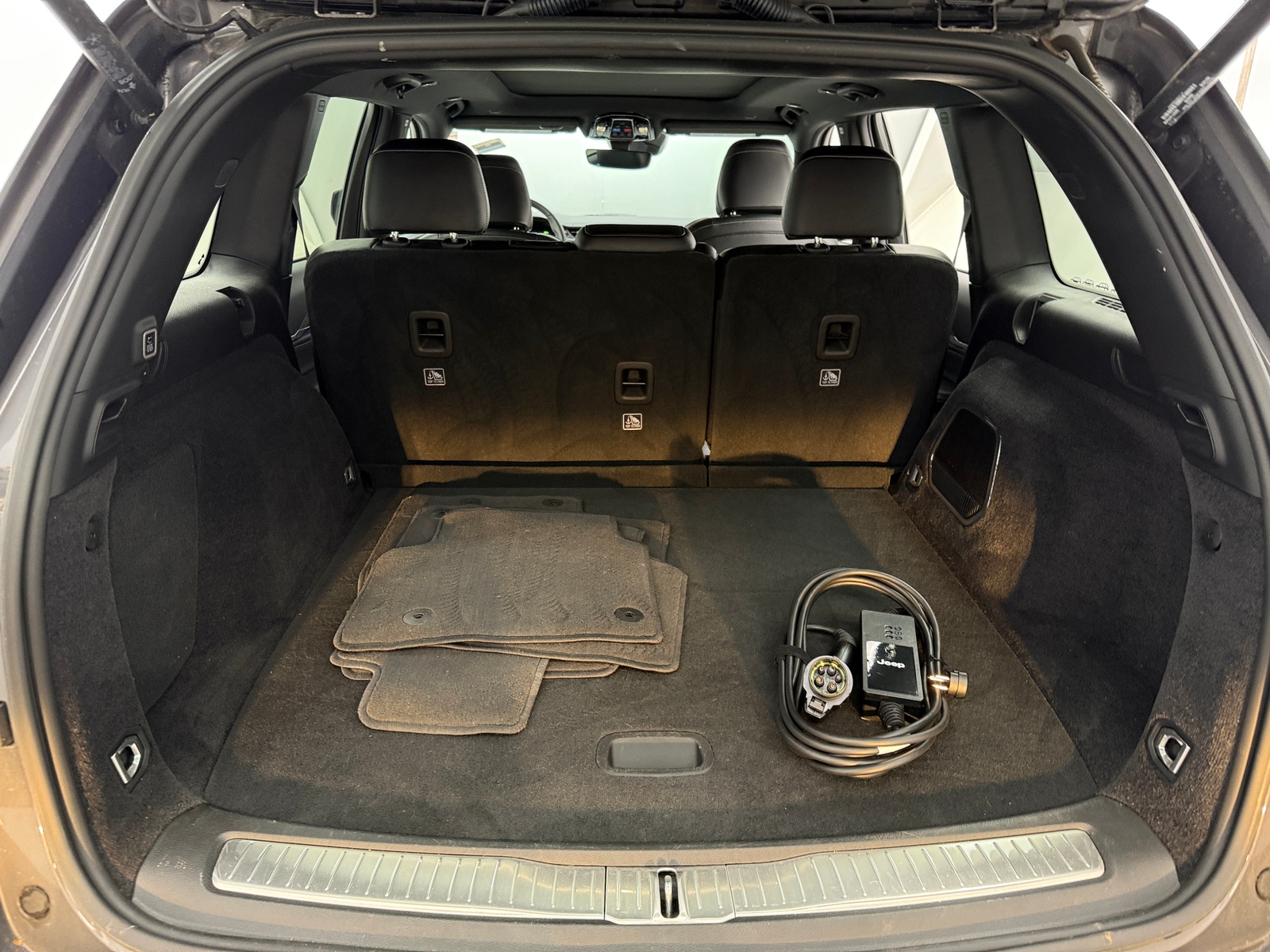 Thumbnail: 2022 Jeep Grand Cherokee - 6