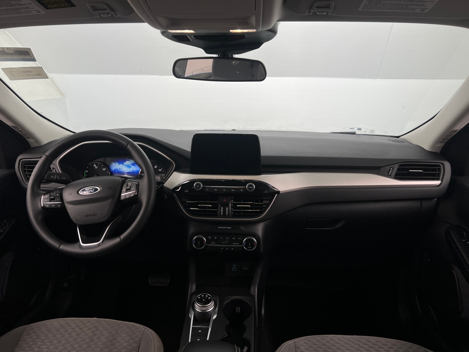 Thumbnail: 2022 Ford Escape - 3