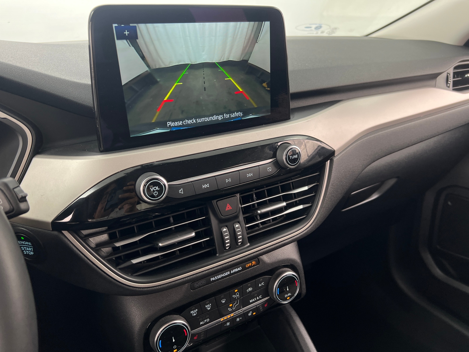 Thumbnail: 2022 Ford Escape - 4