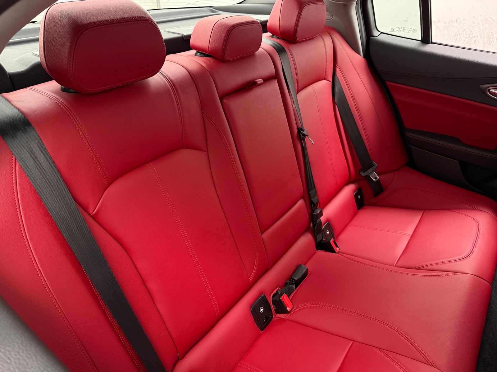 Thumbnail: 2020 Alfa Romeo Giulia - 5