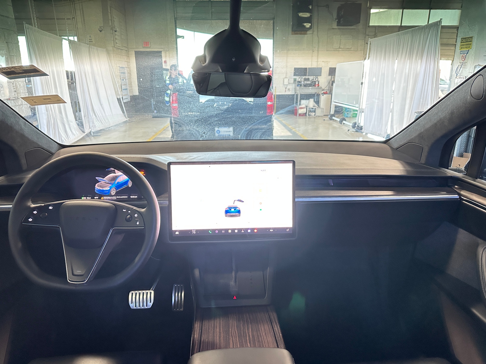 Thumbnail: 2022 Tesla Model X - 2