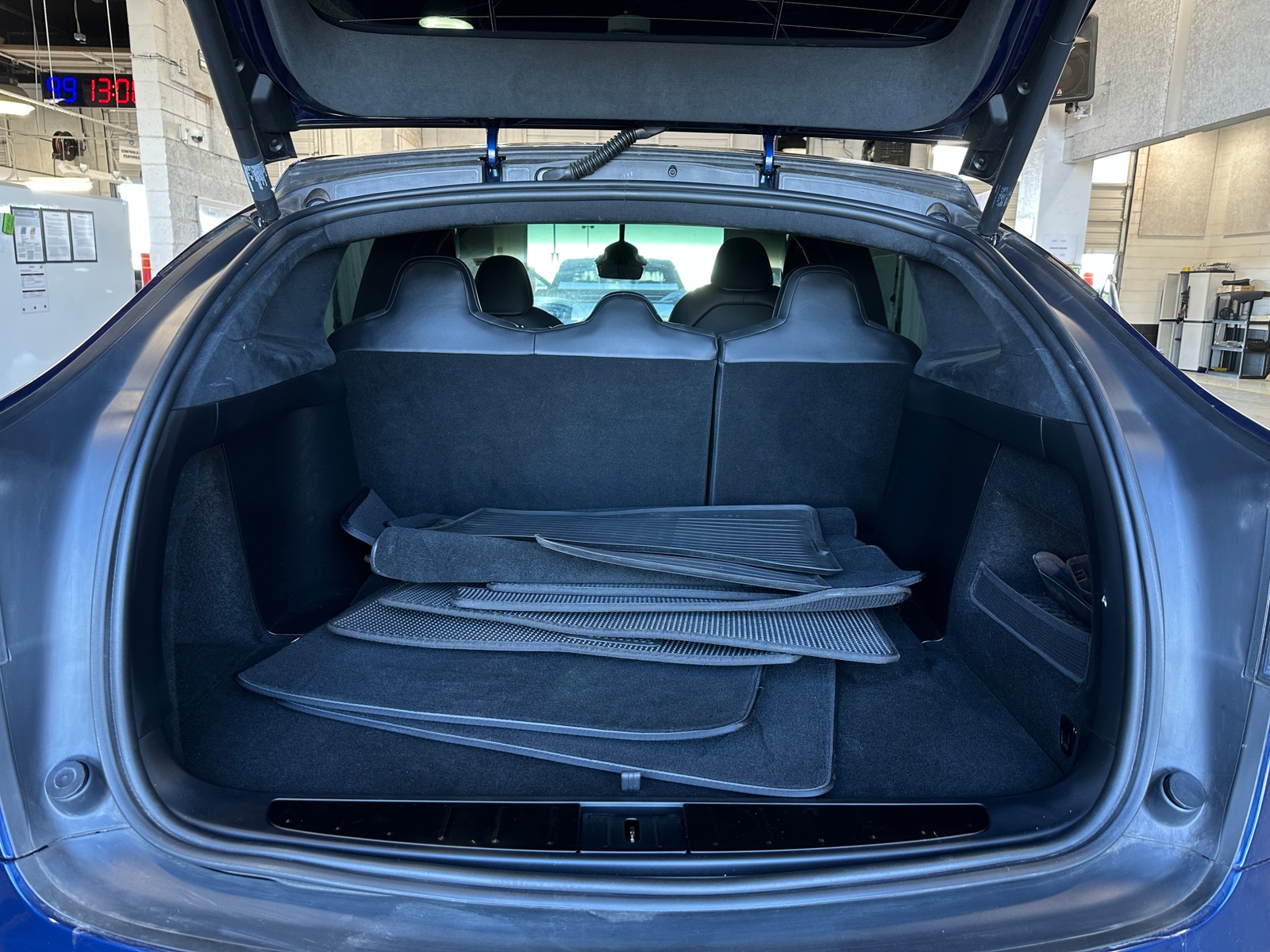 Thumbnail: 2022 Tesla Model X - 6