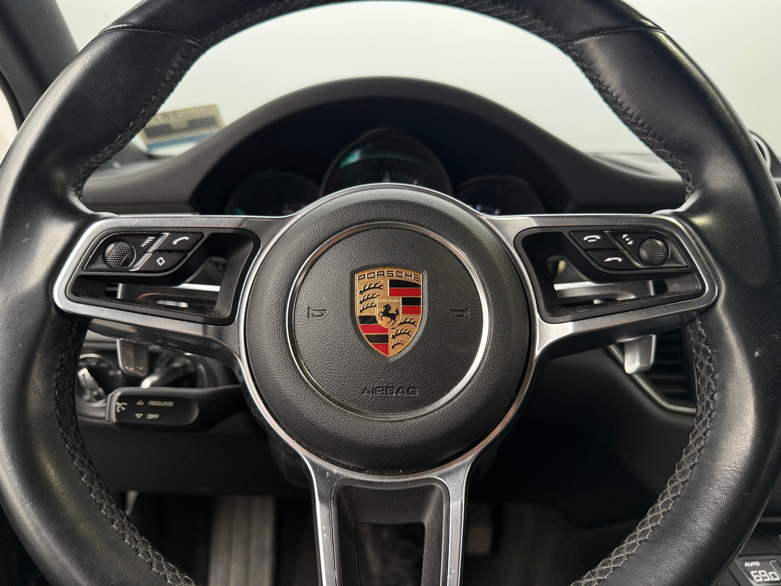 Thumbnail: 2017 Porsche Macan - 4