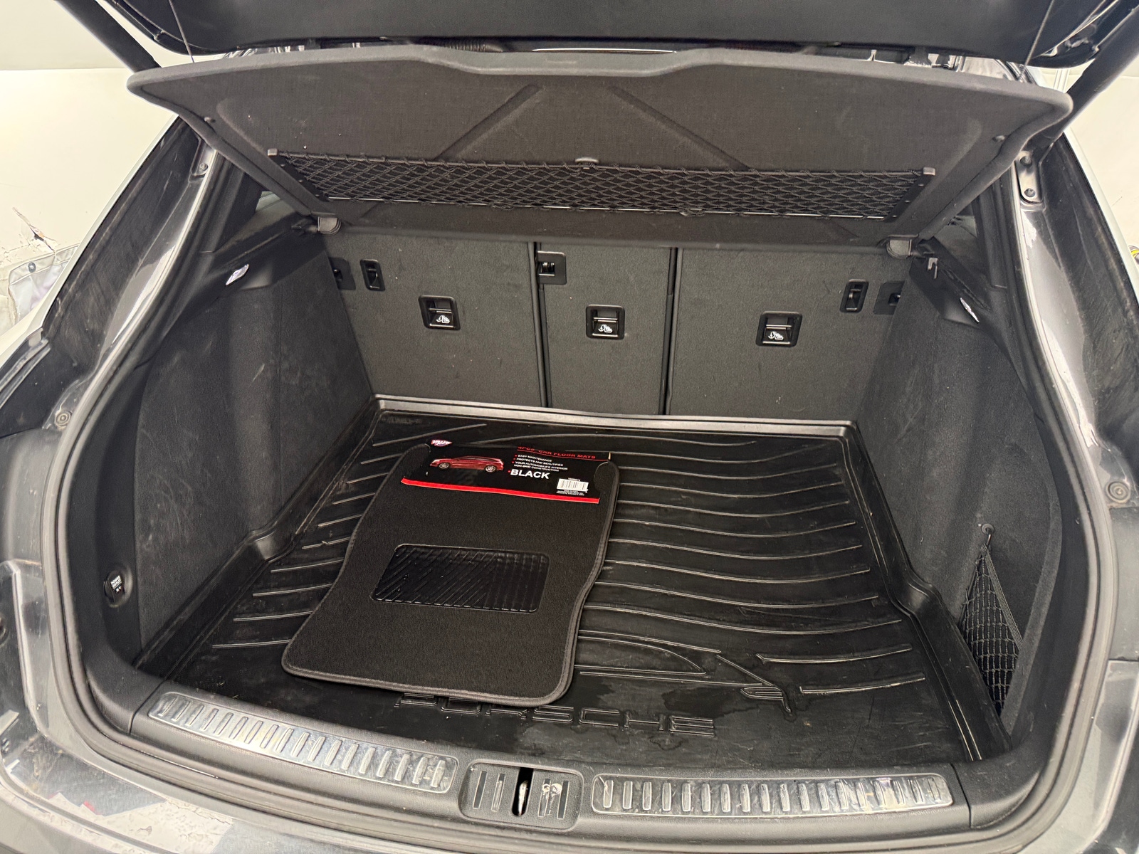 Thumbnail: 2017 Porsche Macan - 6