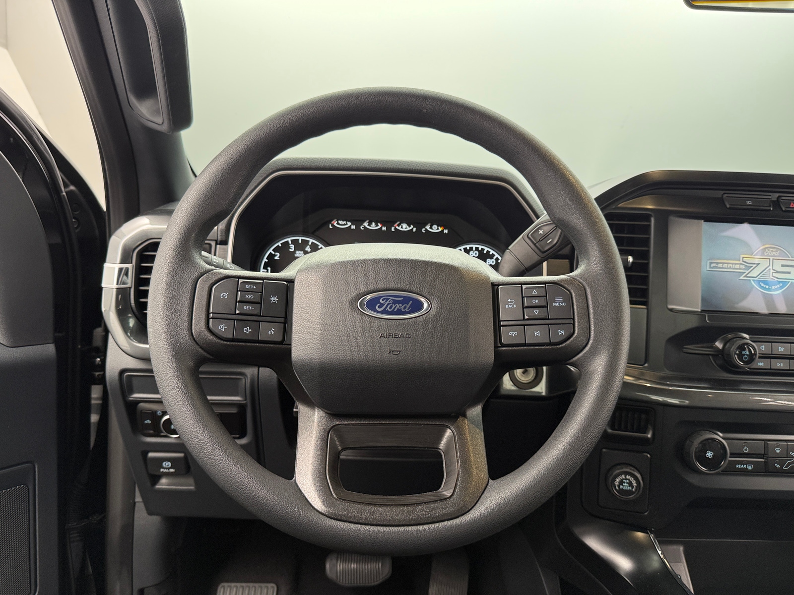 Thumbnail: 2023 Ford Econoline - 5