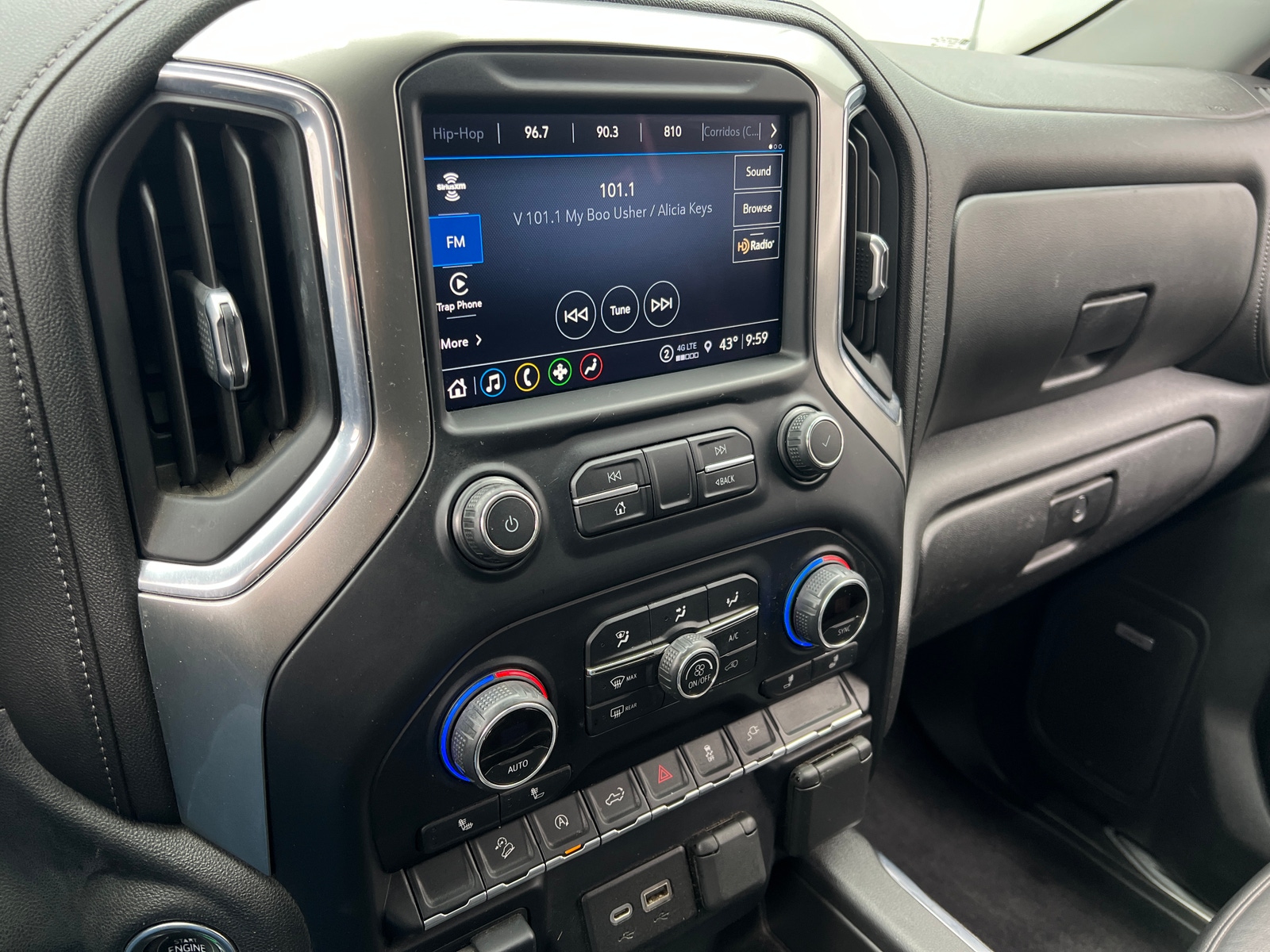 Thumbnail: 2021 Chevrolet Silverado 1500 - 4