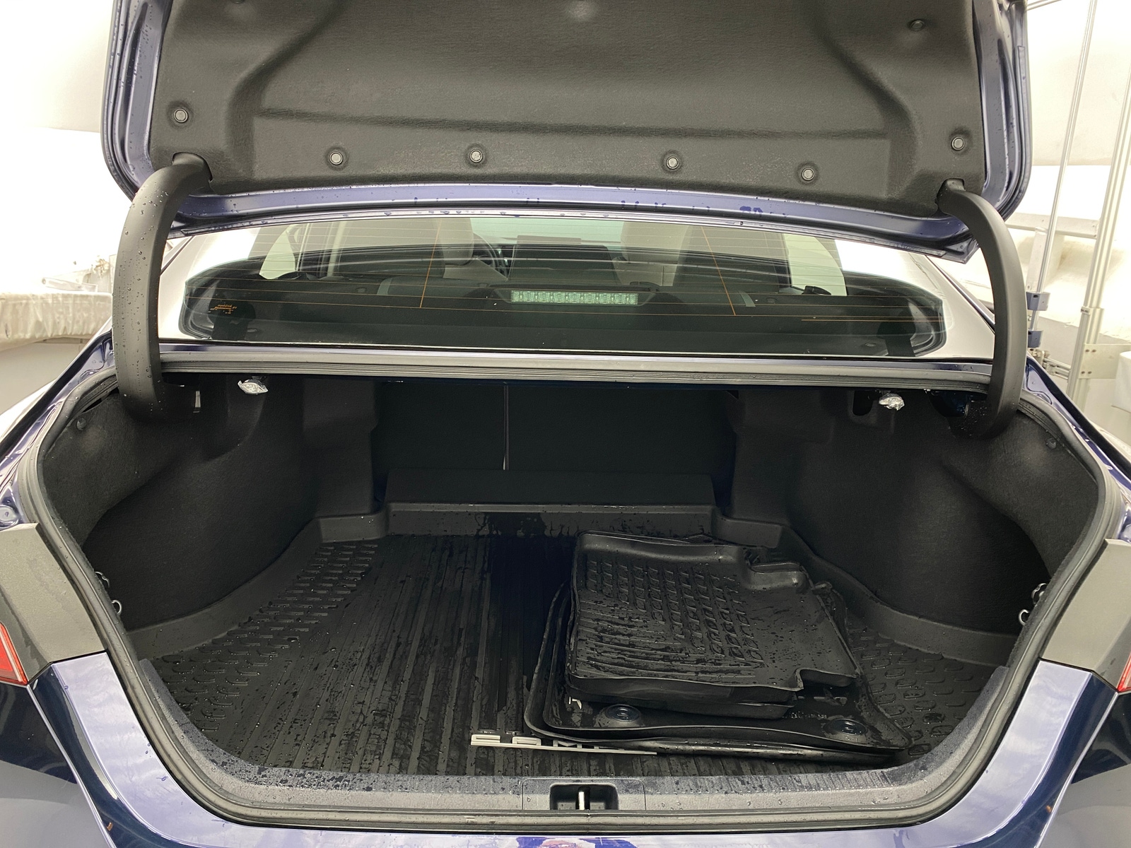 Thumbnail: 2021 Toyota Camry - 6