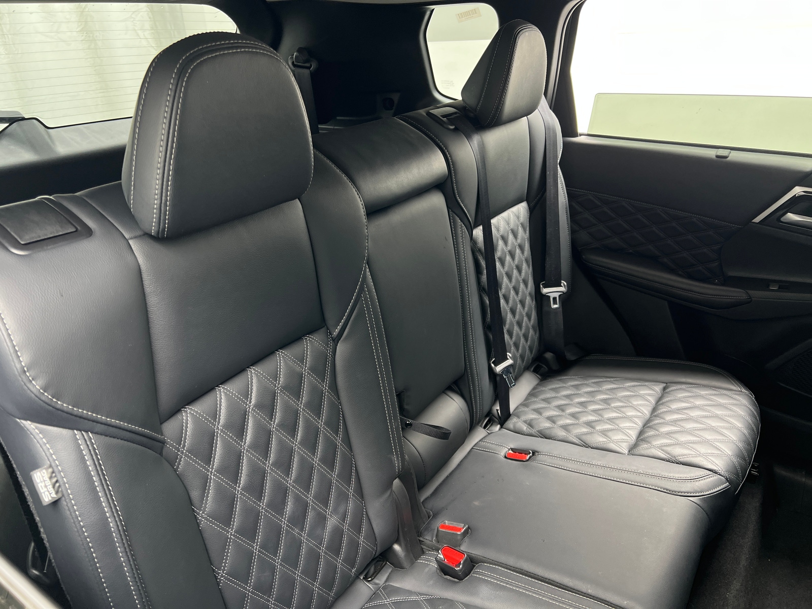 Thumbnail: 2024 Mitsubishi Outlander - 5