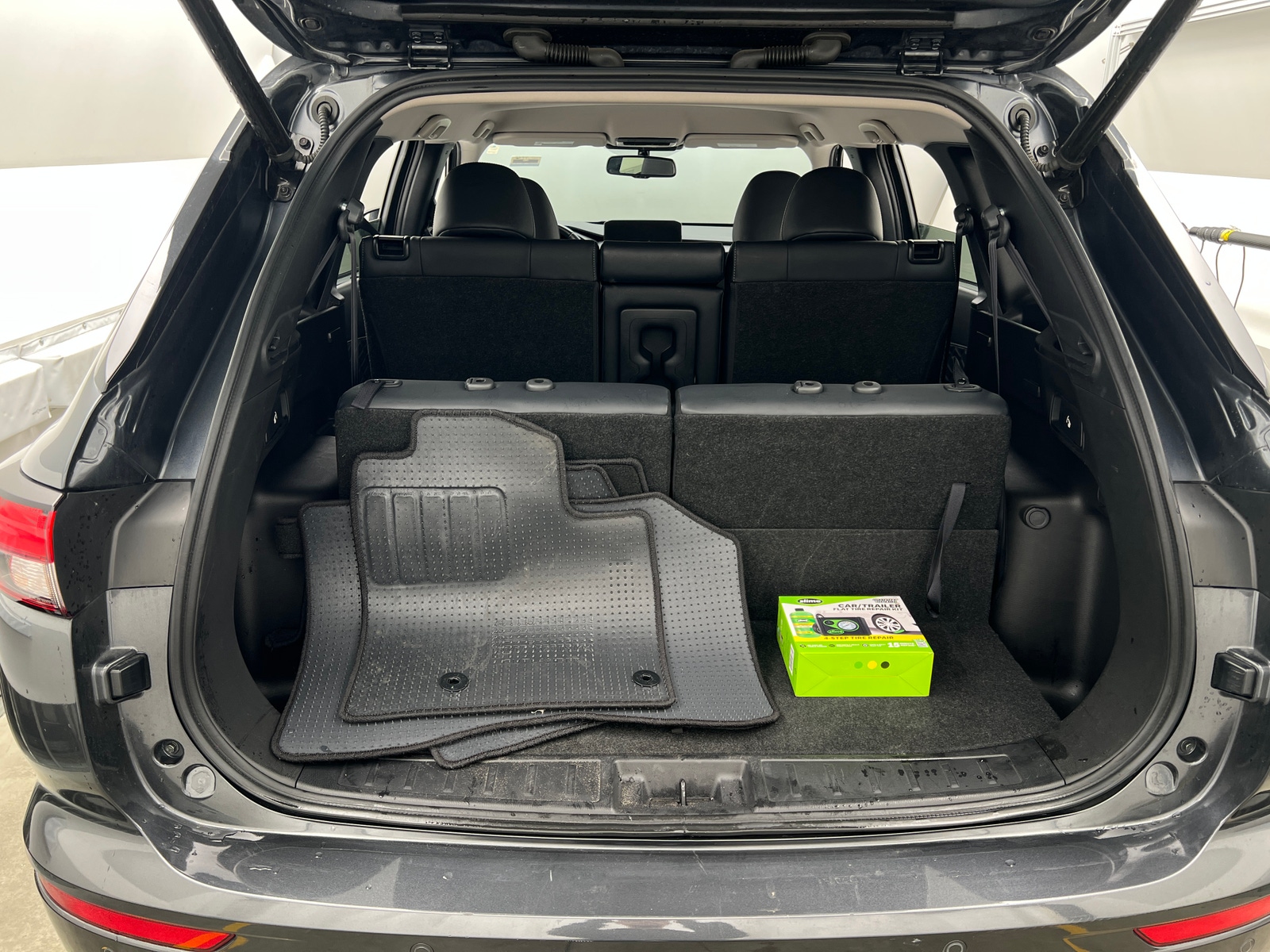 Thumbnail: 2024 Mitsubishi Outlander - 6