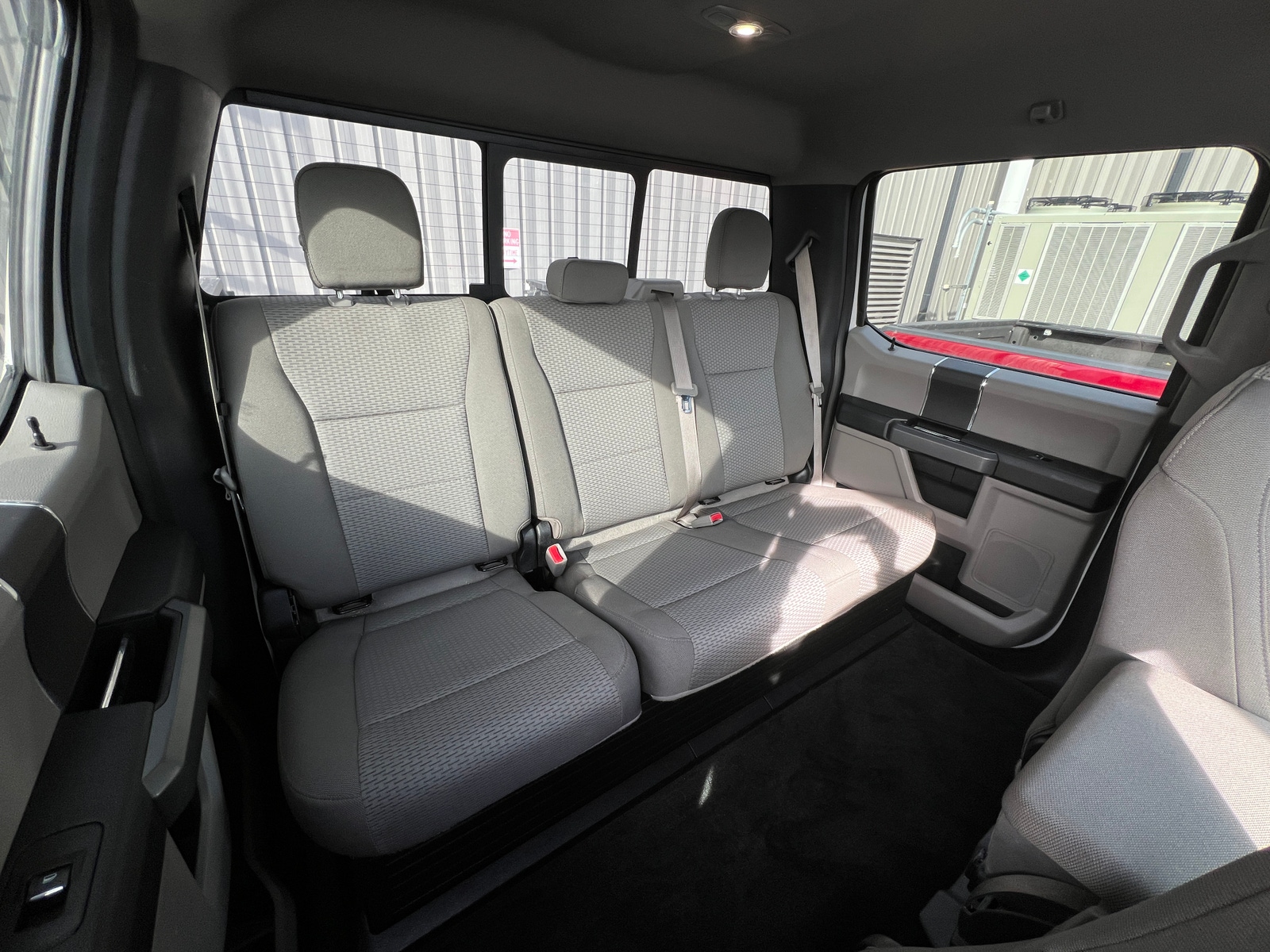 Thumbnail: 2017 Ford Econoline - 6