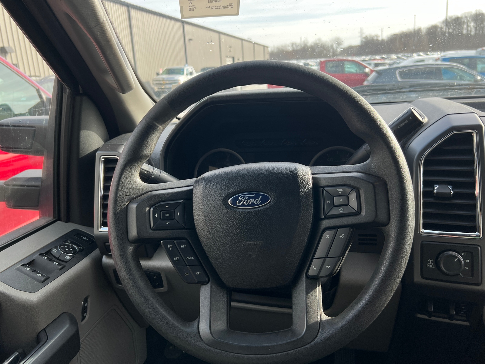 Thumbnail: 2017 Ford Econoline - 5