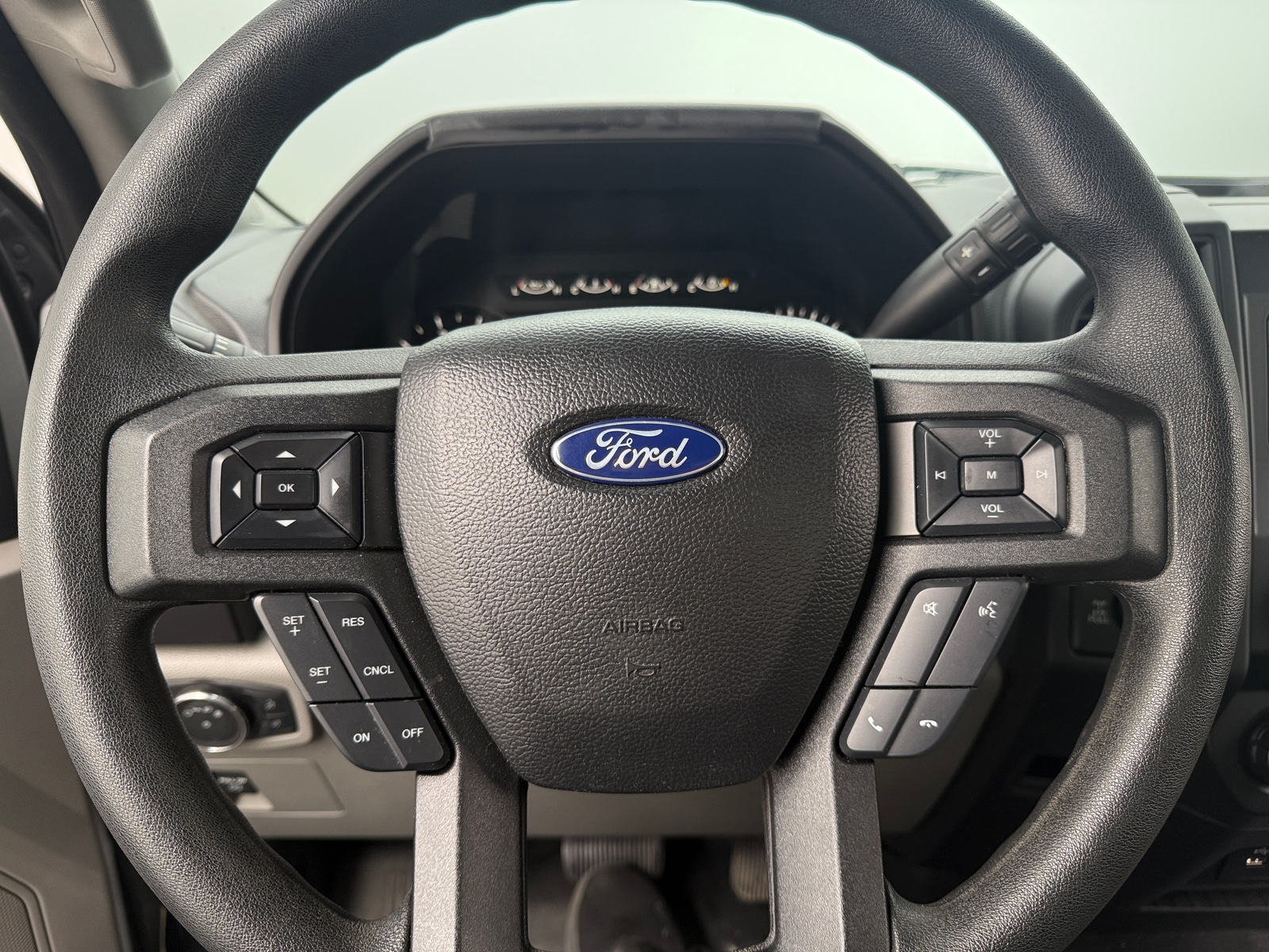 Thumbnail: 2019 Ford Econoline - 5