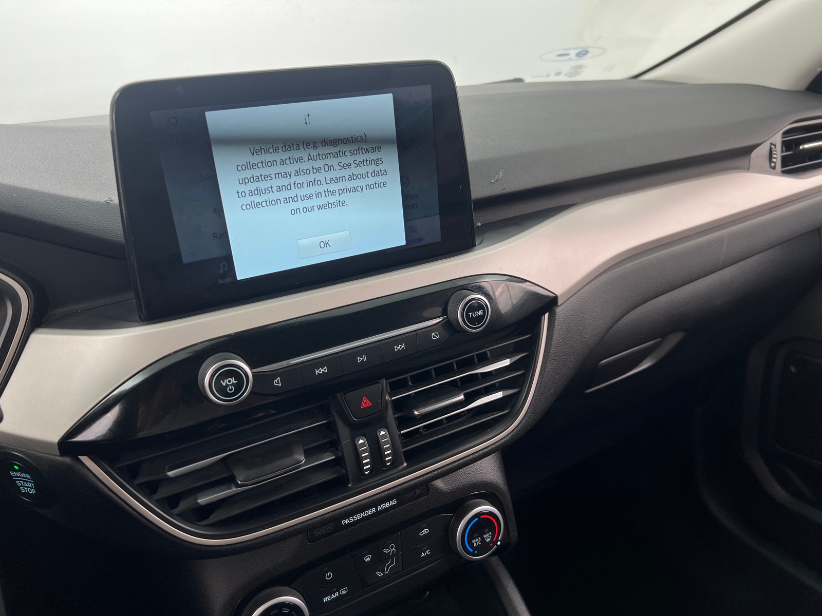 Thumbnail: 2021 Ford Escape - 4