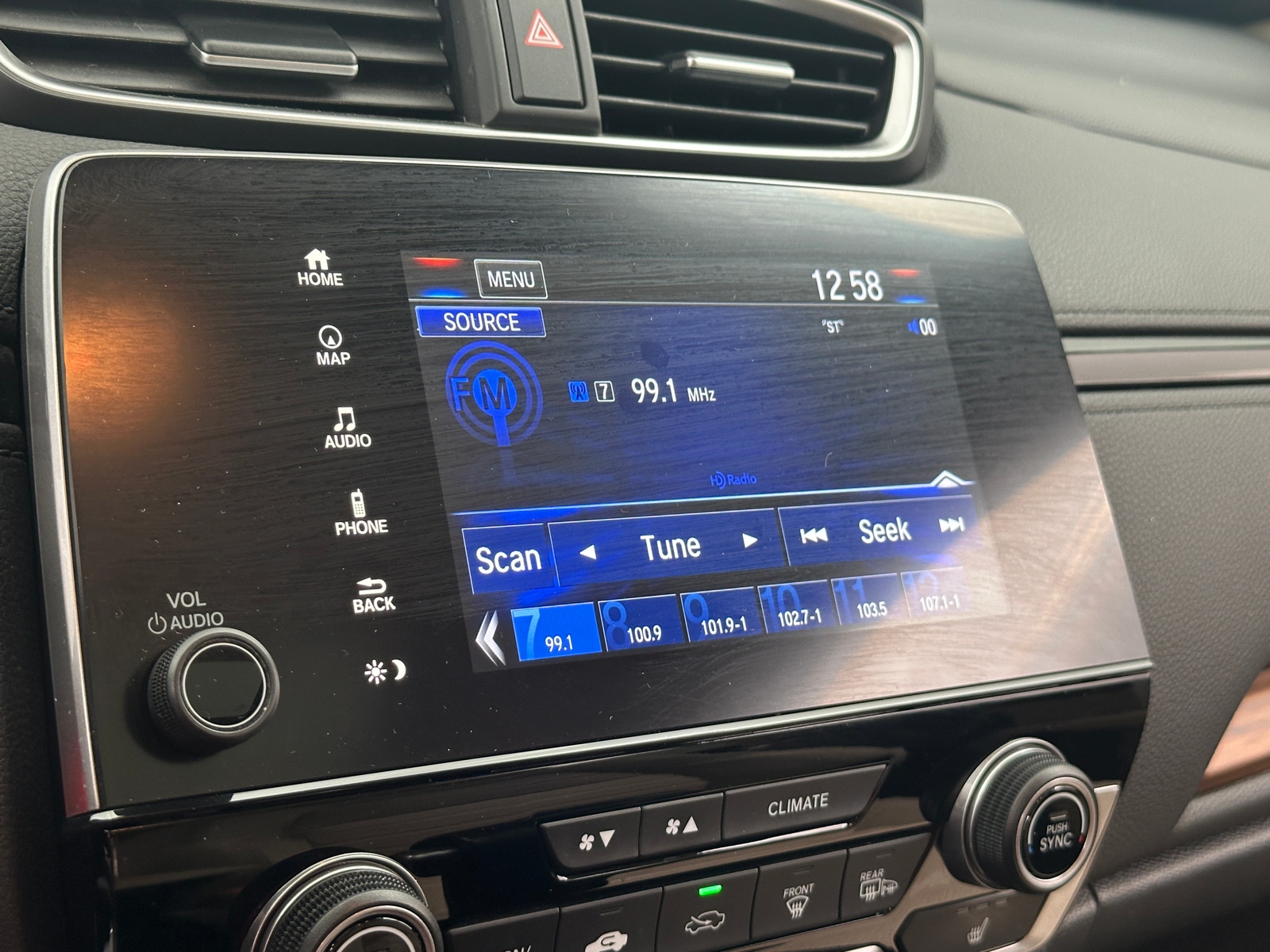 Thumbnail: 2017 Honda CR-V - 3