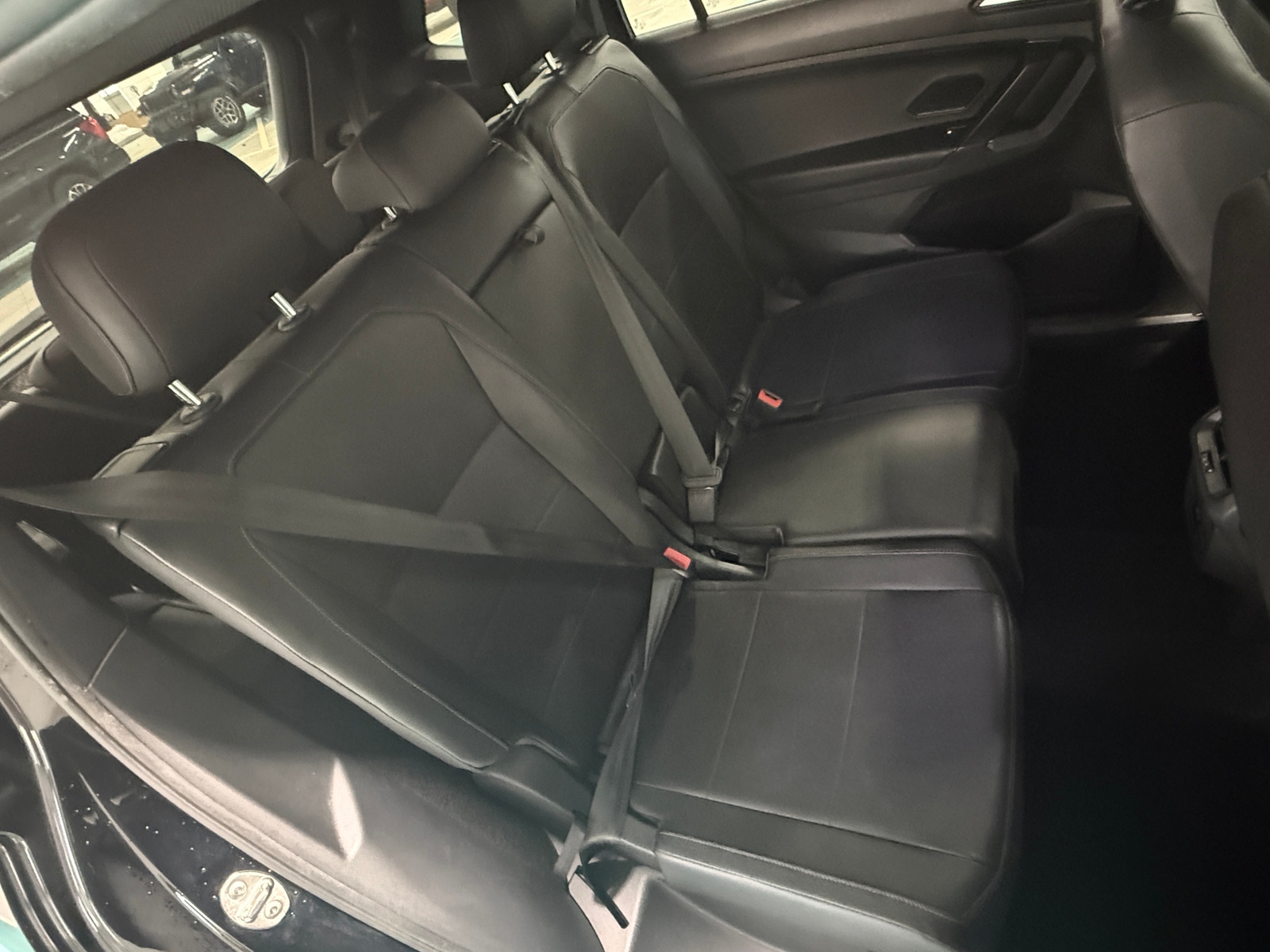 Thumbnail: 2020 Volkswagen Tiguan - 5