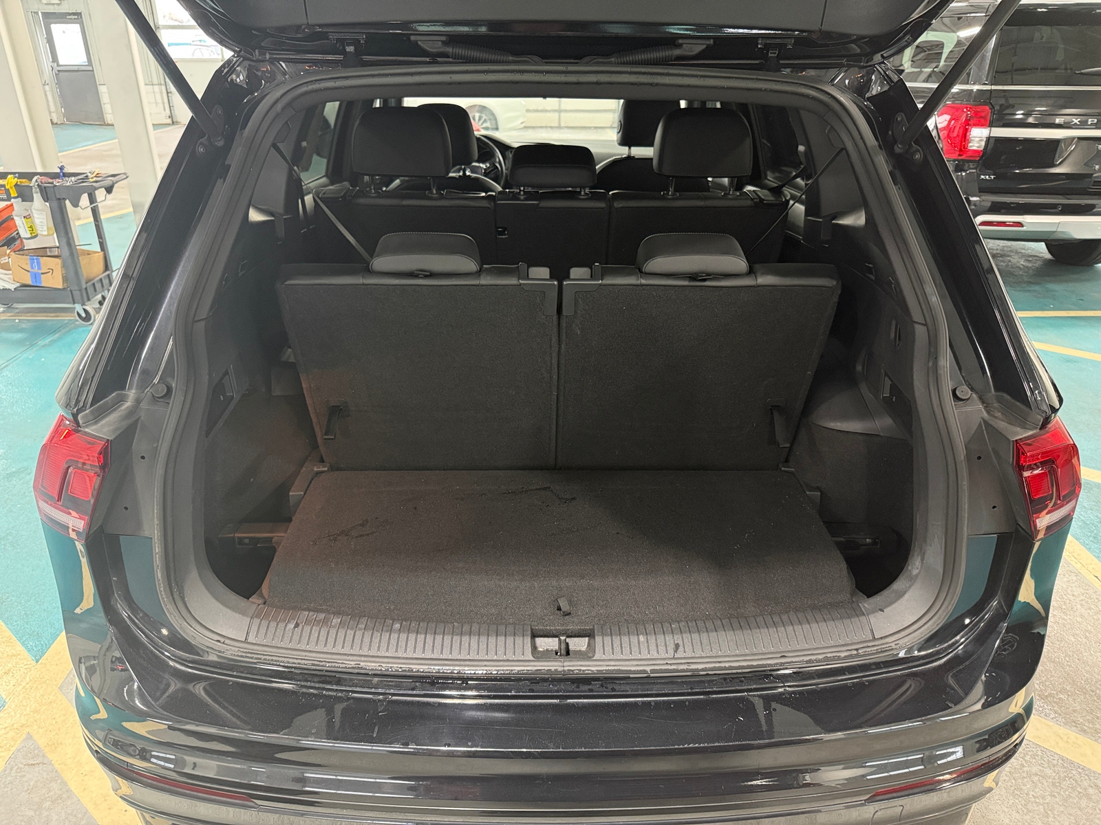 Thumbnail: 2020 Volkswagen Tiguan - 6