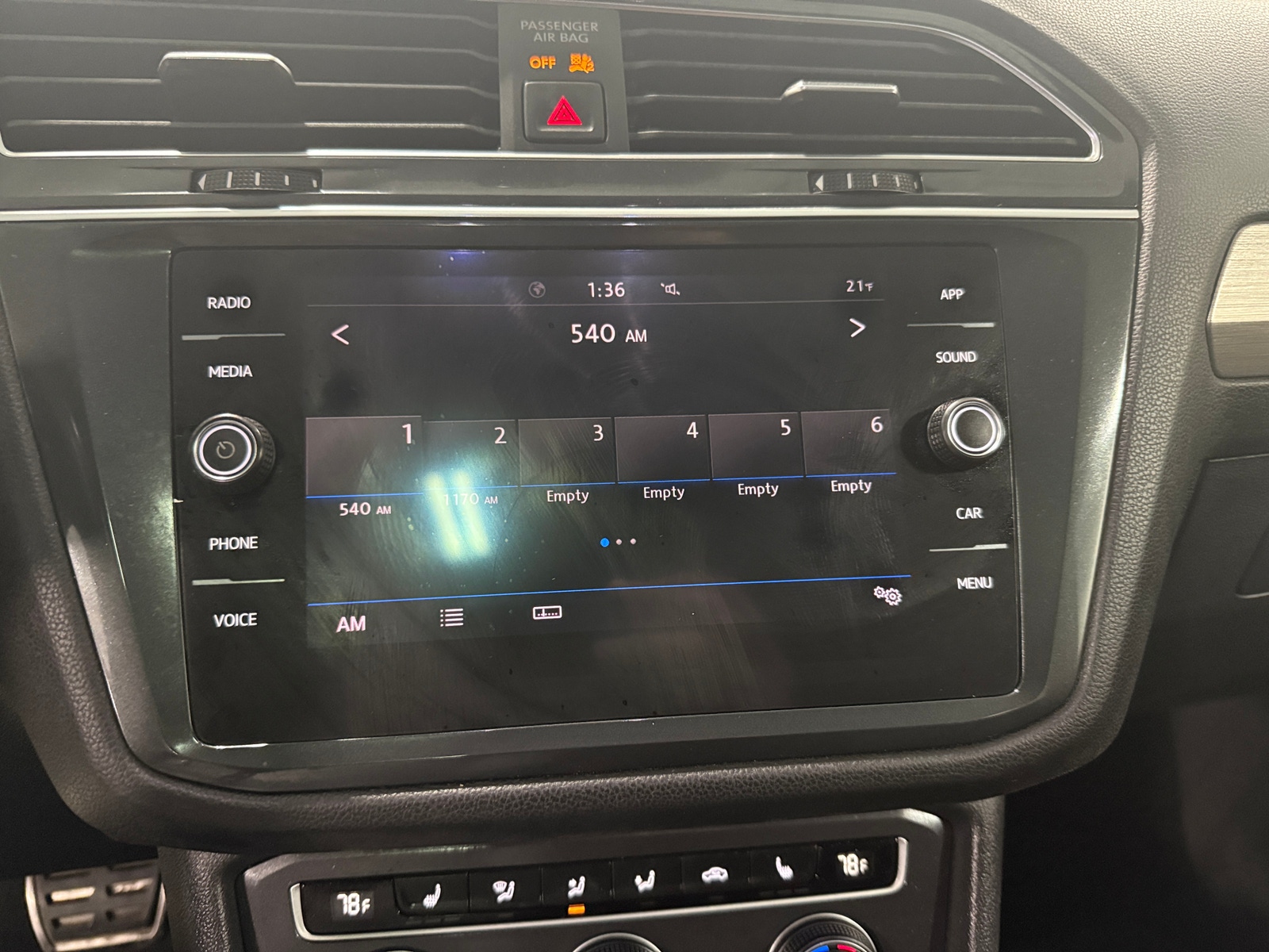 Thumbnail: 2020 Volkswagen Tiguan - 3