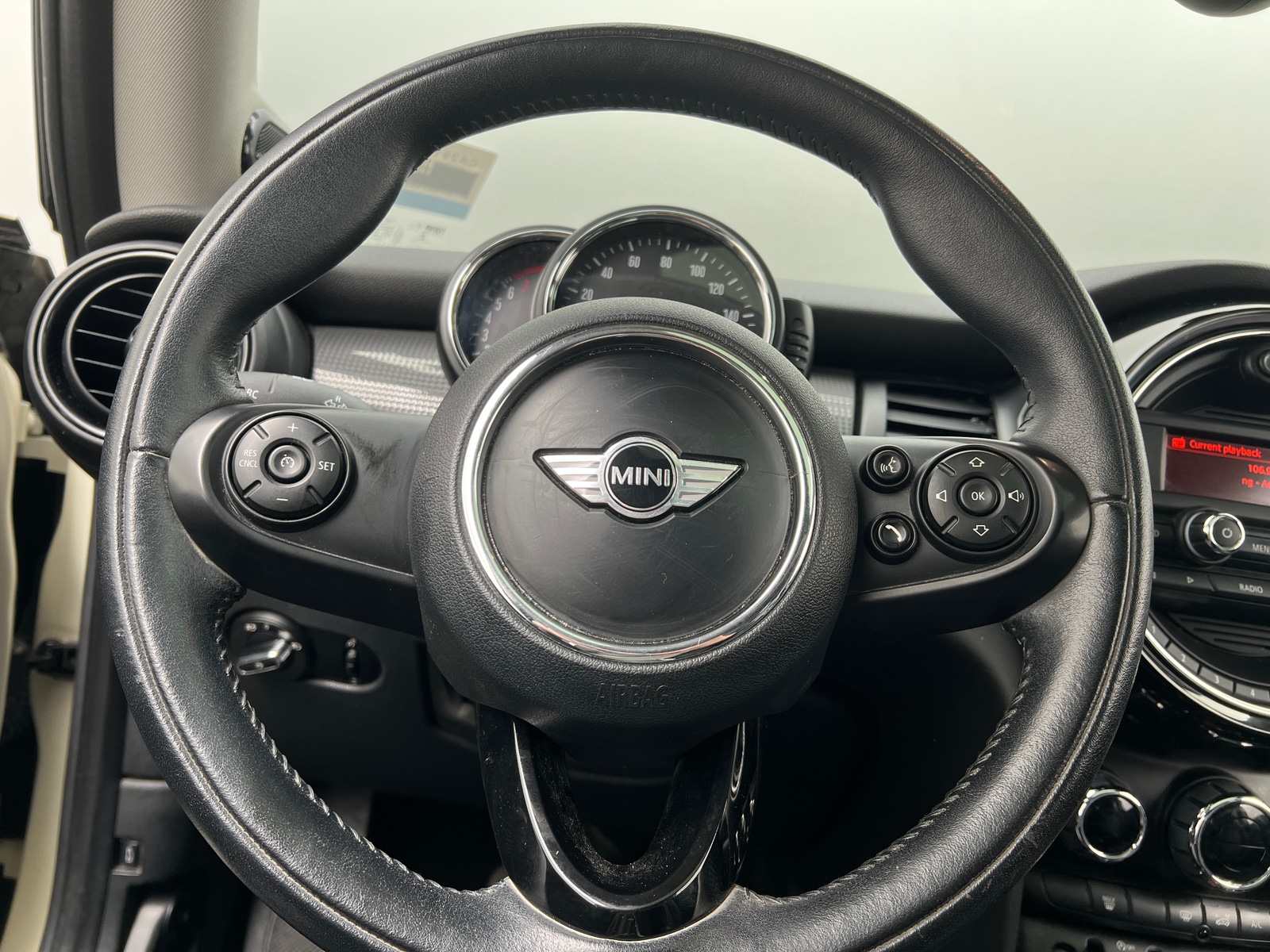 Thumbnail: 2015 MINI Cooper Hardtop - 5