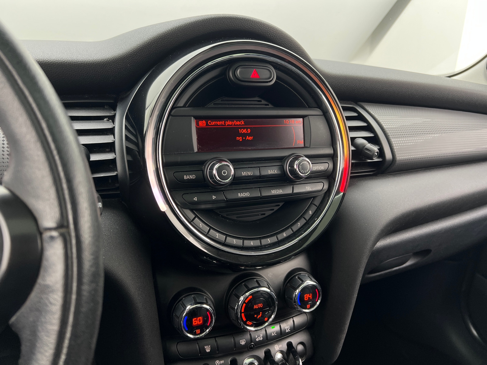 Thumbnail: 2015 MINI Cooper Hardtop - 4