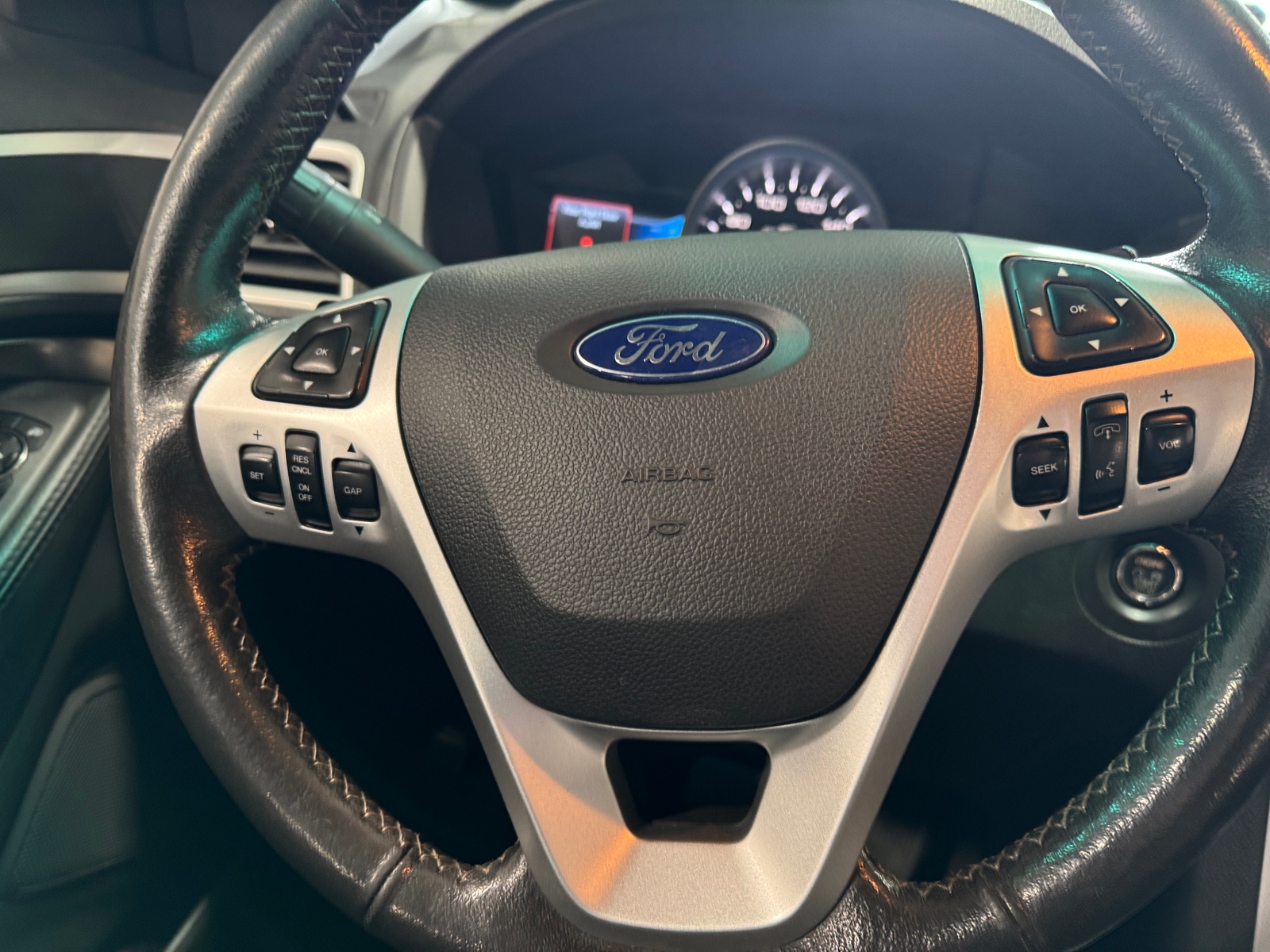 Thumbnail: 2015 Ford Explorer - 4