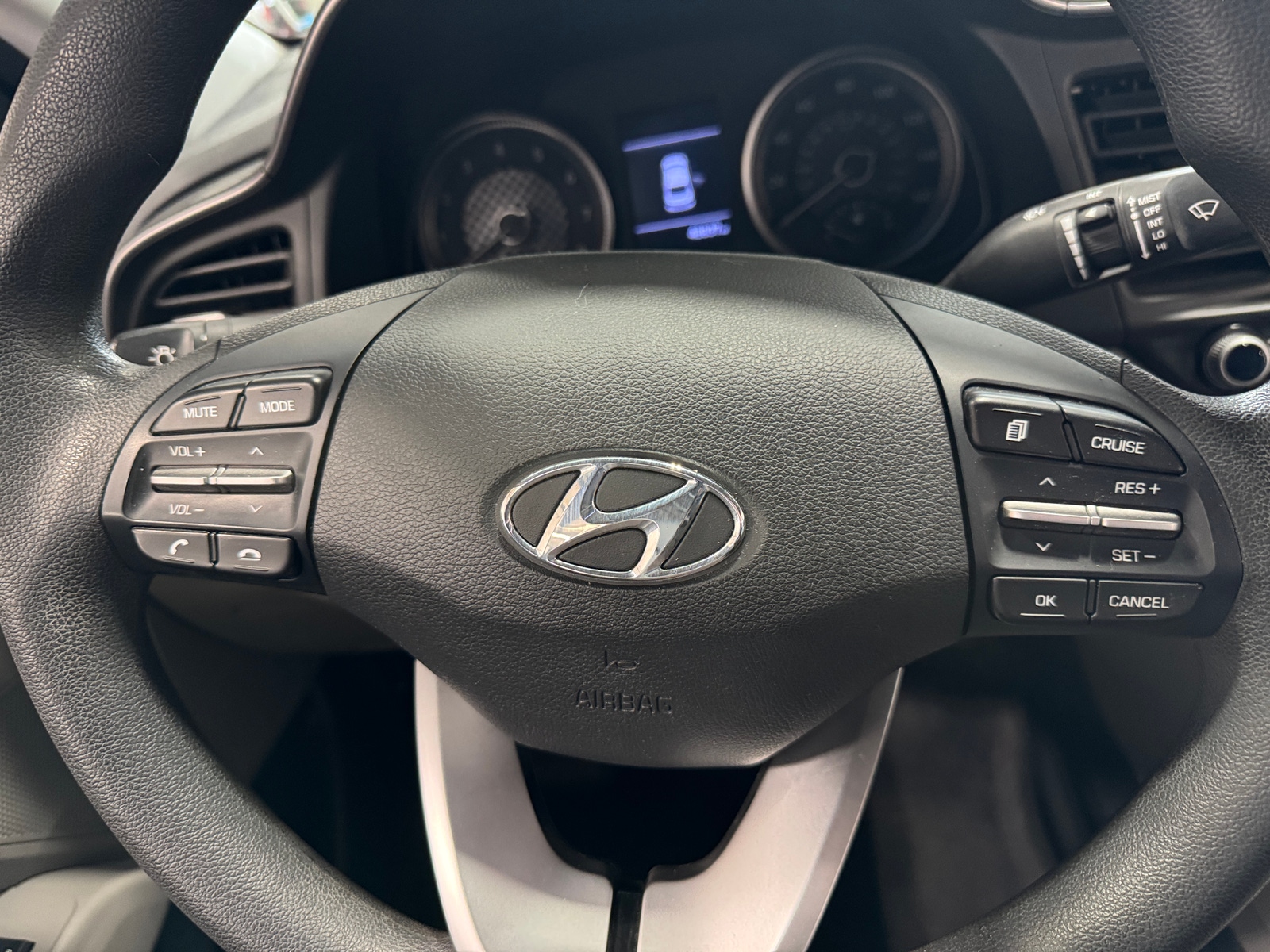 Thumbnail: 2020 Hyundai Elantra - 5