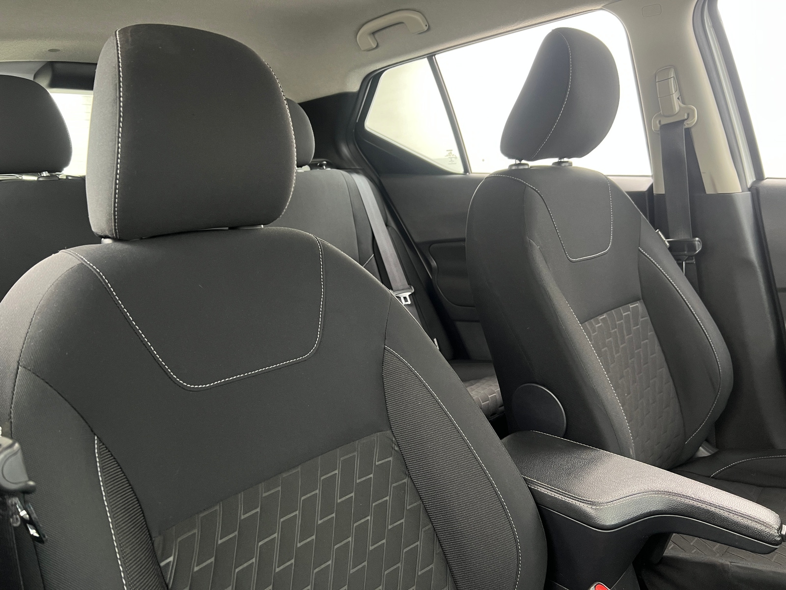 Thumbnail: 2021 Nissan Kicks - 2