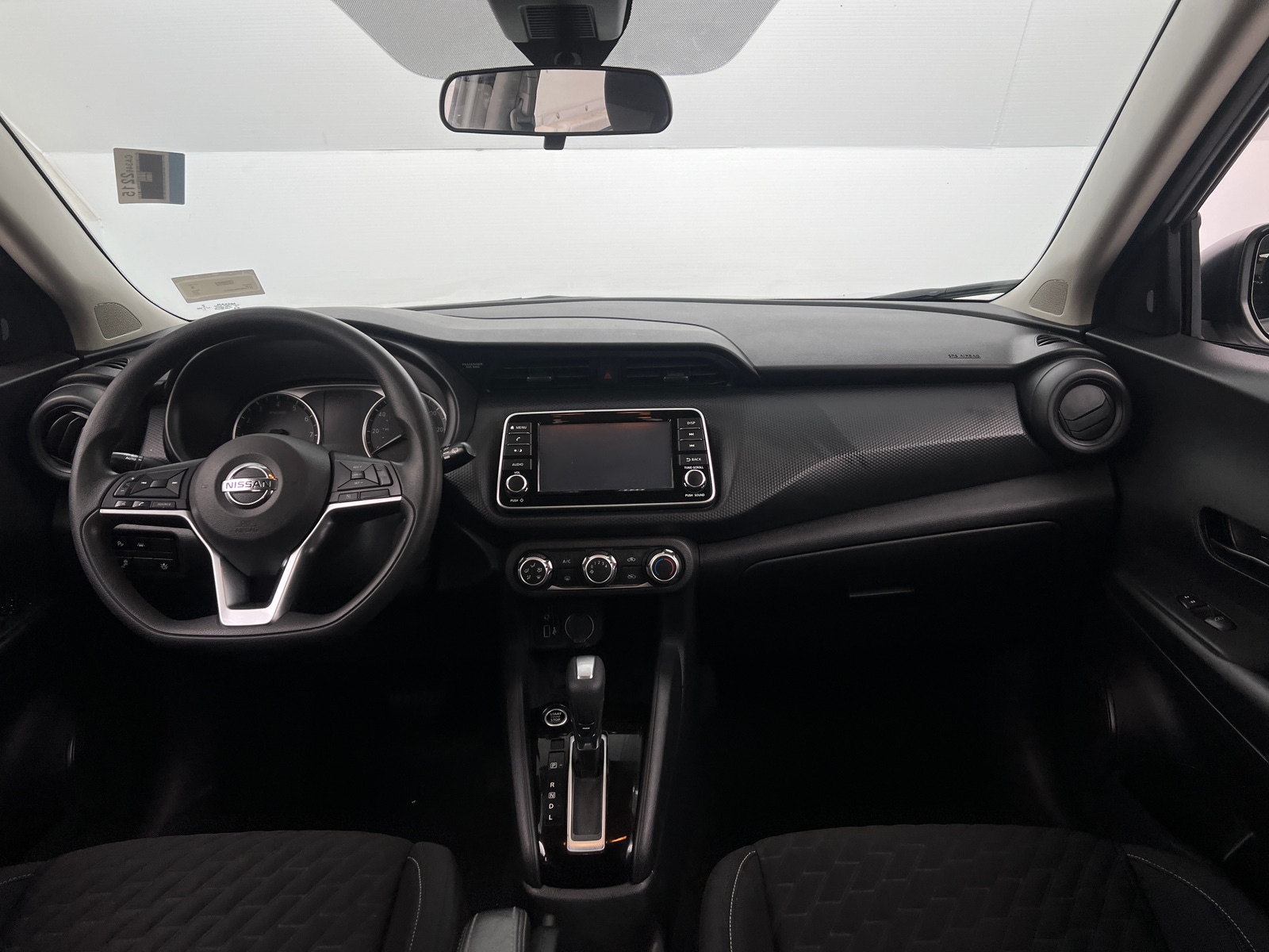 Thumbnail: 2021 Nissan Kicks - 3