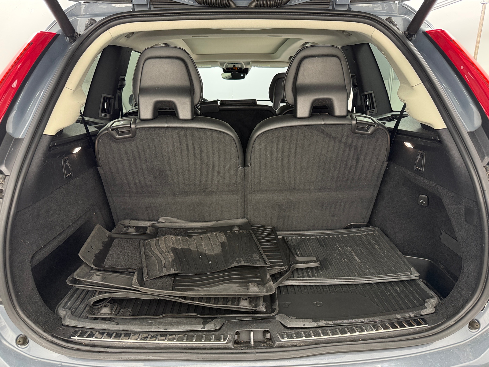 Thumbnail: 2020 Volvo XC90 - 6