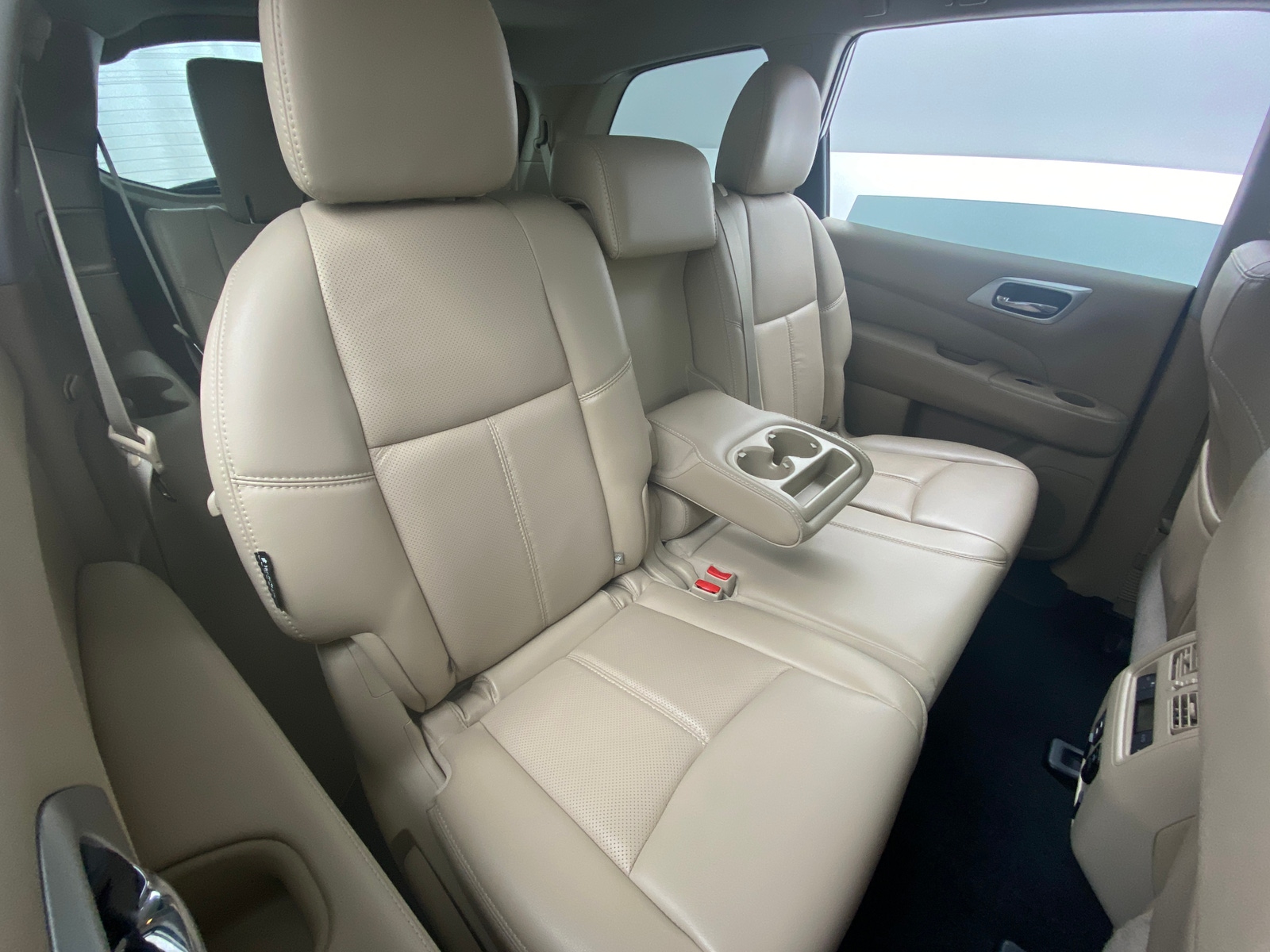 Thumbnail: 2018 Nissan Pathfinder - 5