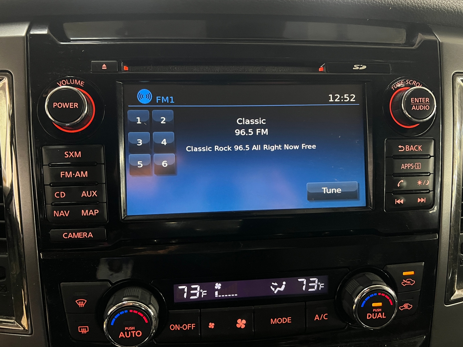 Thumbnail: 2016 Nissan Titan - 3