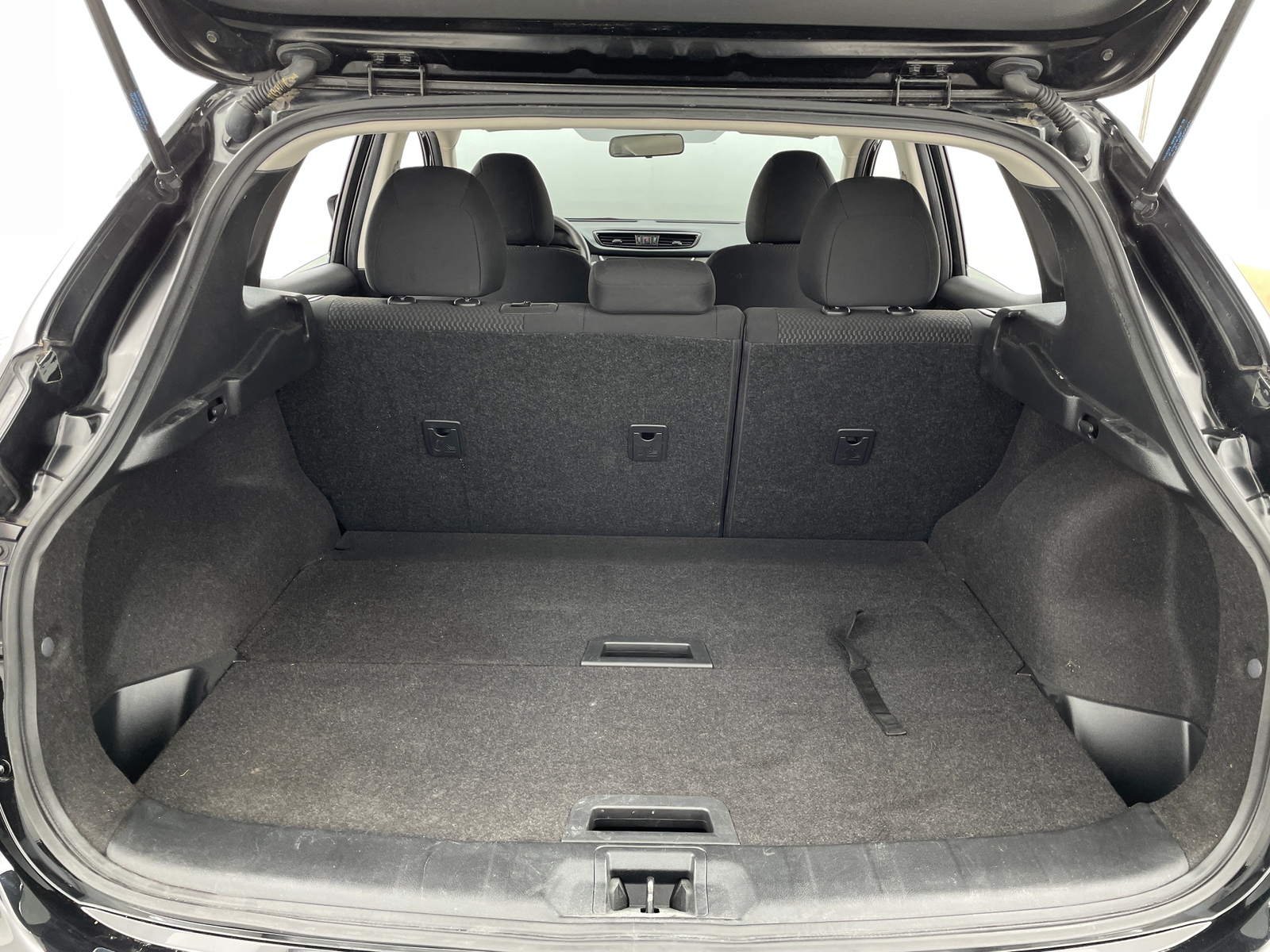 Thumbnail: 2019 Nissan Rogue Sport - 7