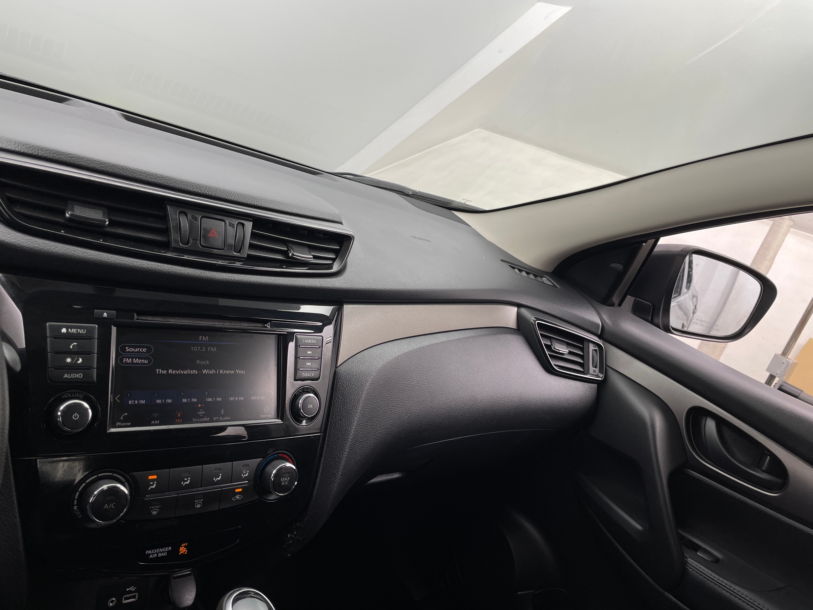 Thumbnail: 2019 Nissan Rogue Sport - 4