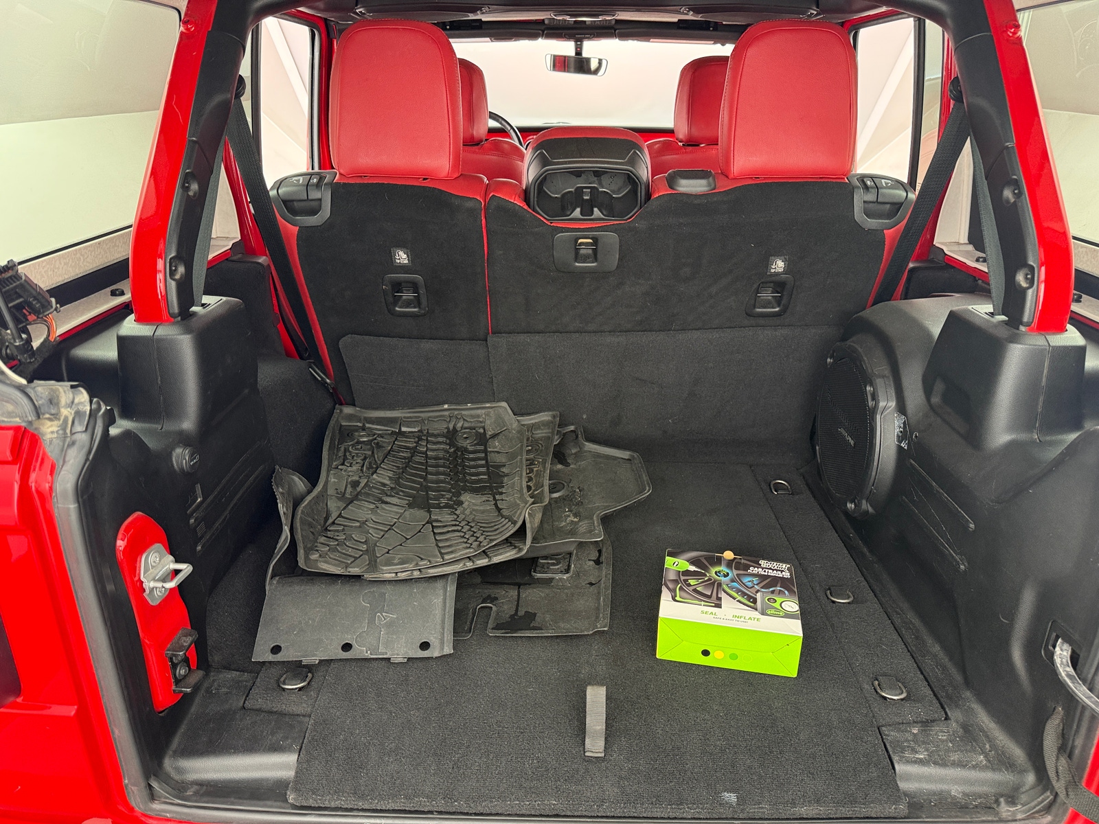 Thumbnail: 2018 Jeep Wrangler - 6