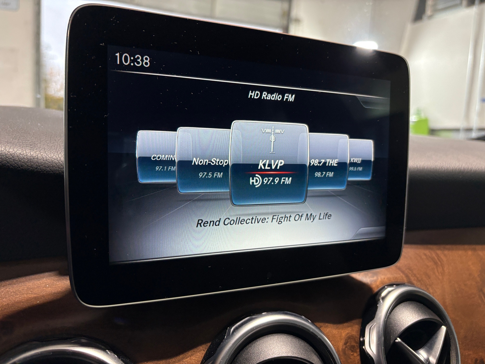 Thumbnail: 2018 Mercedes-Benz GLA - 3