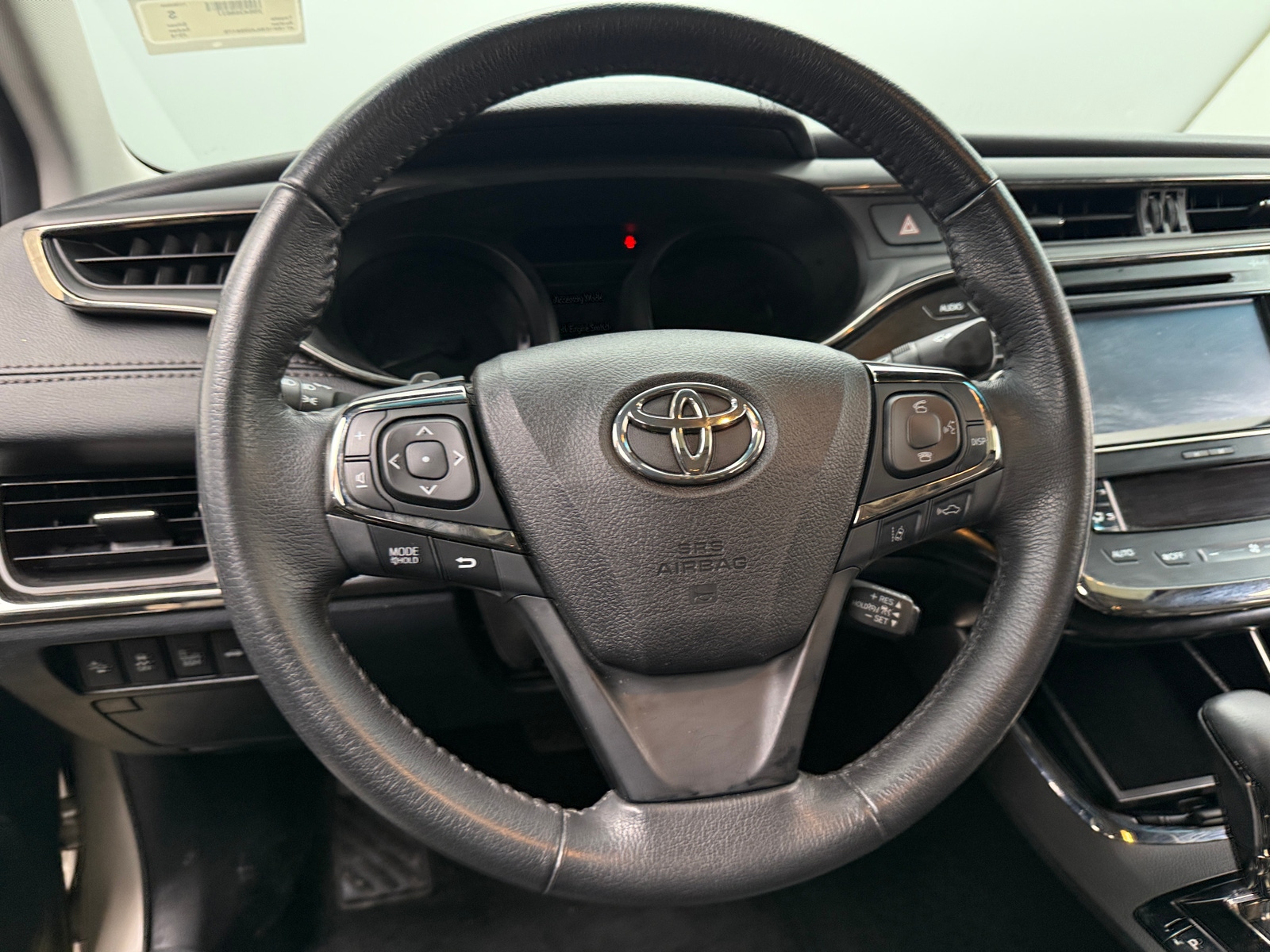 Thumbnail: 2018 Toyota Avalon - 4