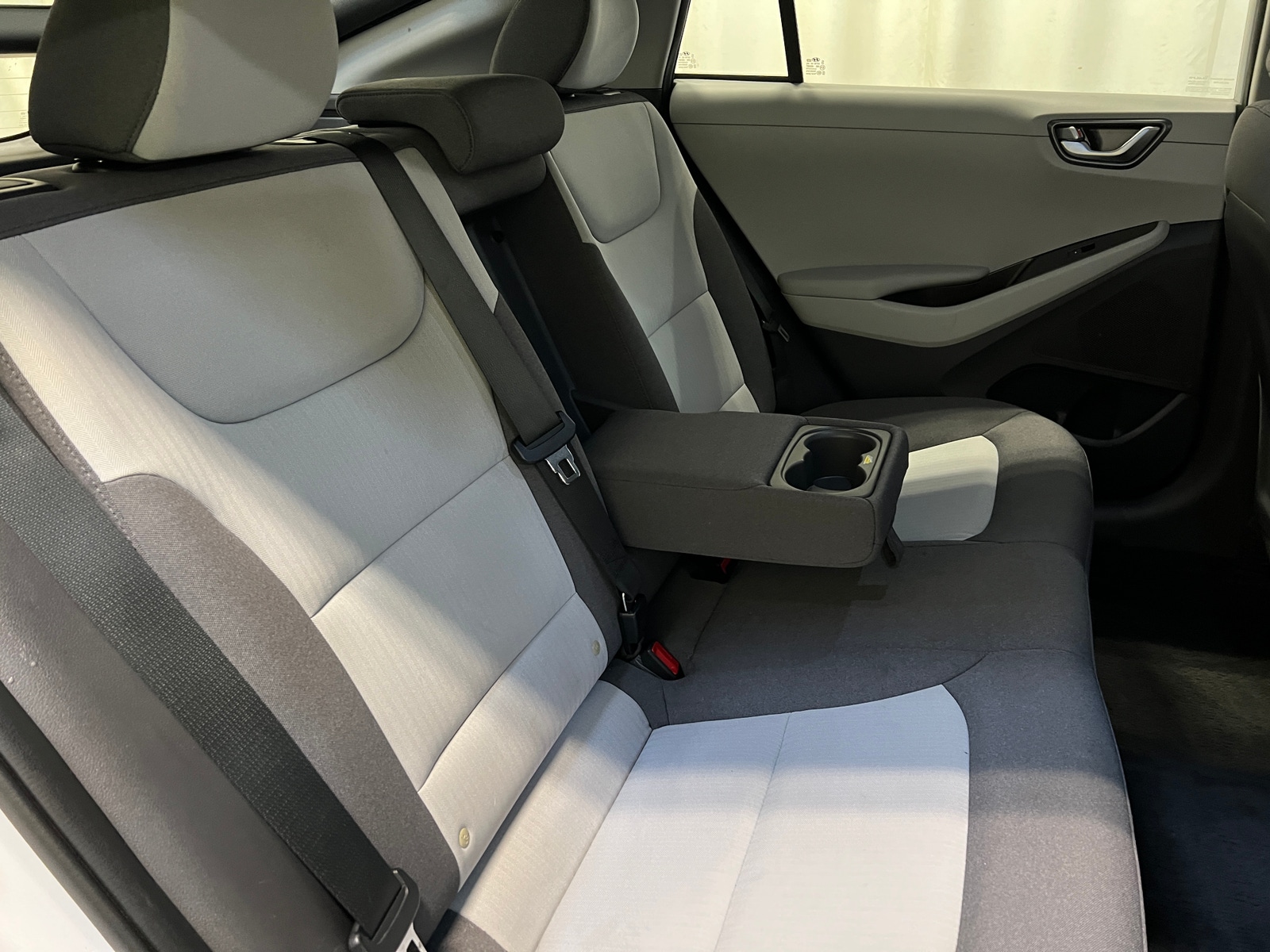 Thumbnail: 2020 Hyundai Ioniq - 6