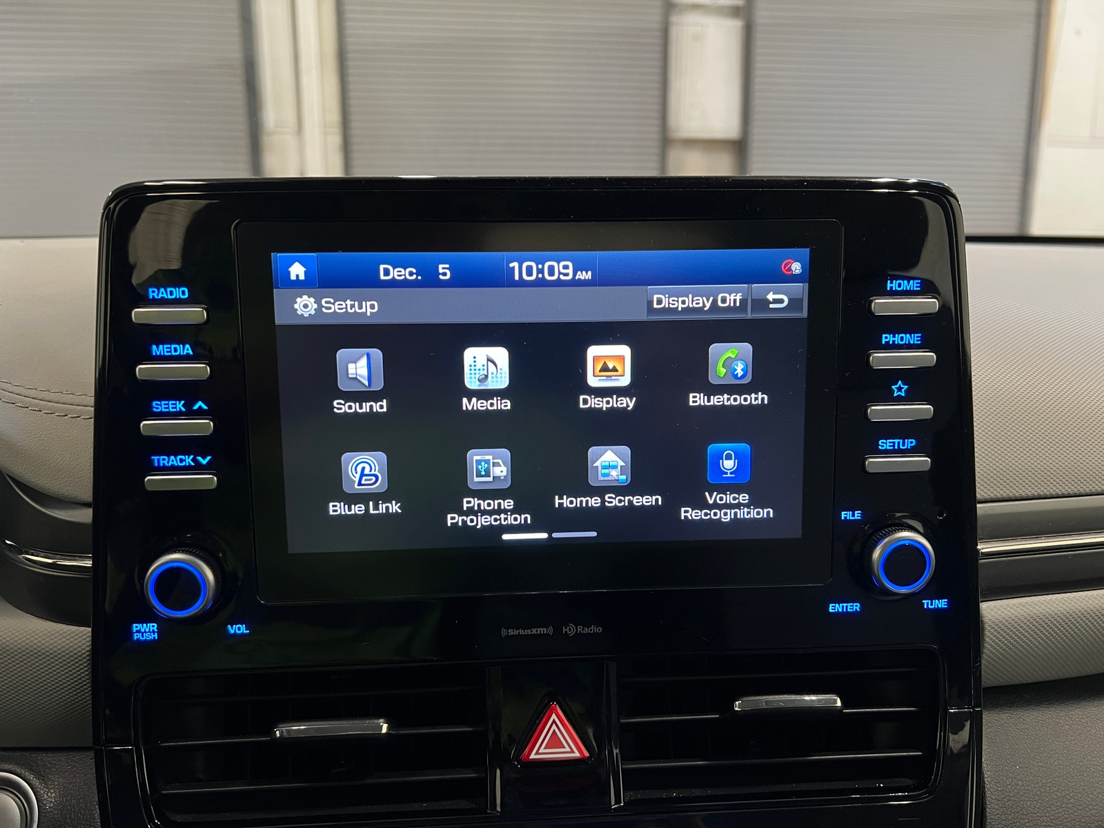 Thumbnail: 2020 Hyundai Ioniq - 4